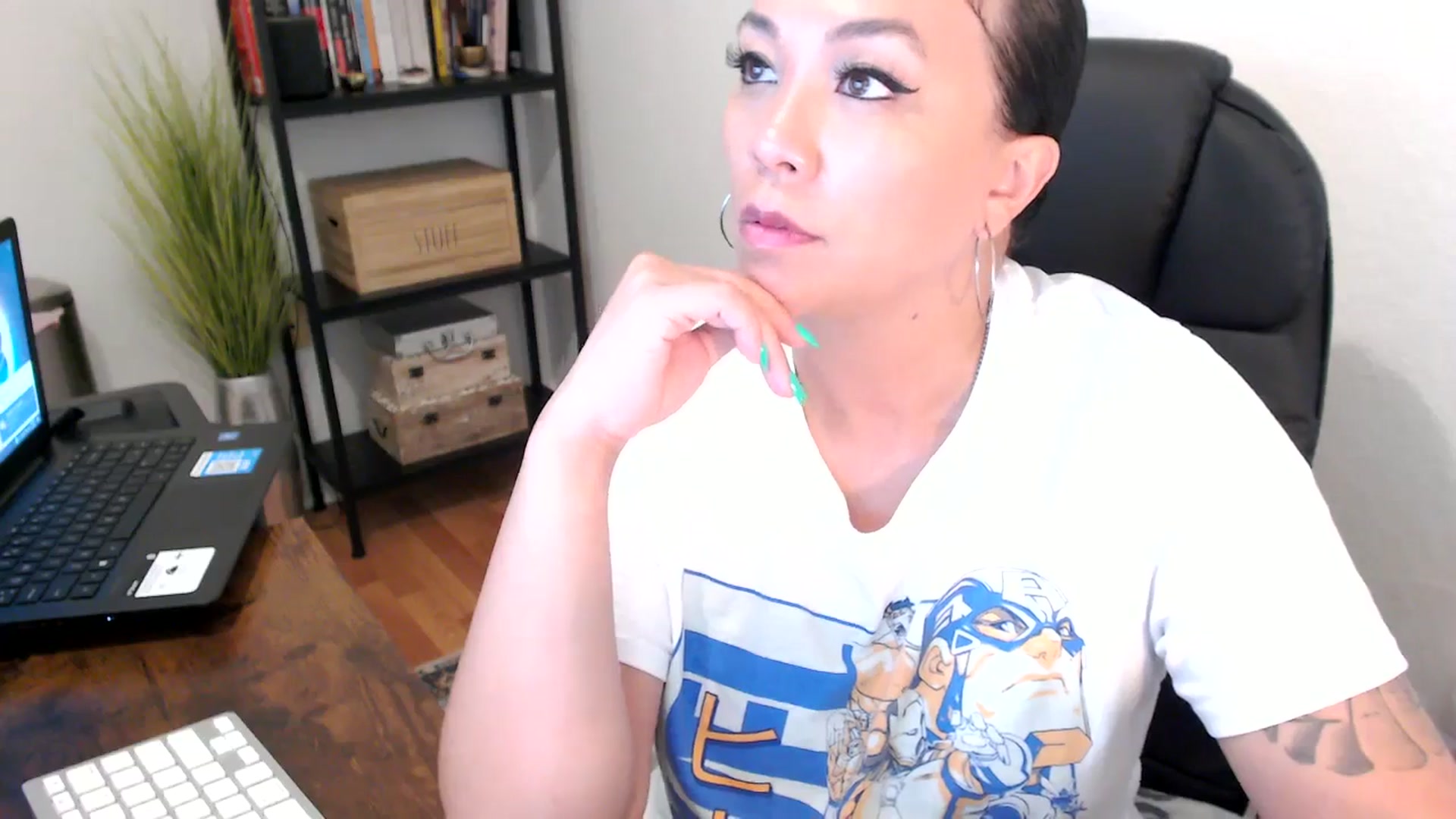 Gallery image thumbnail from MickaylaMoon's myfreecams stream on, 08/05/2024, 18:29 image 18 of 20