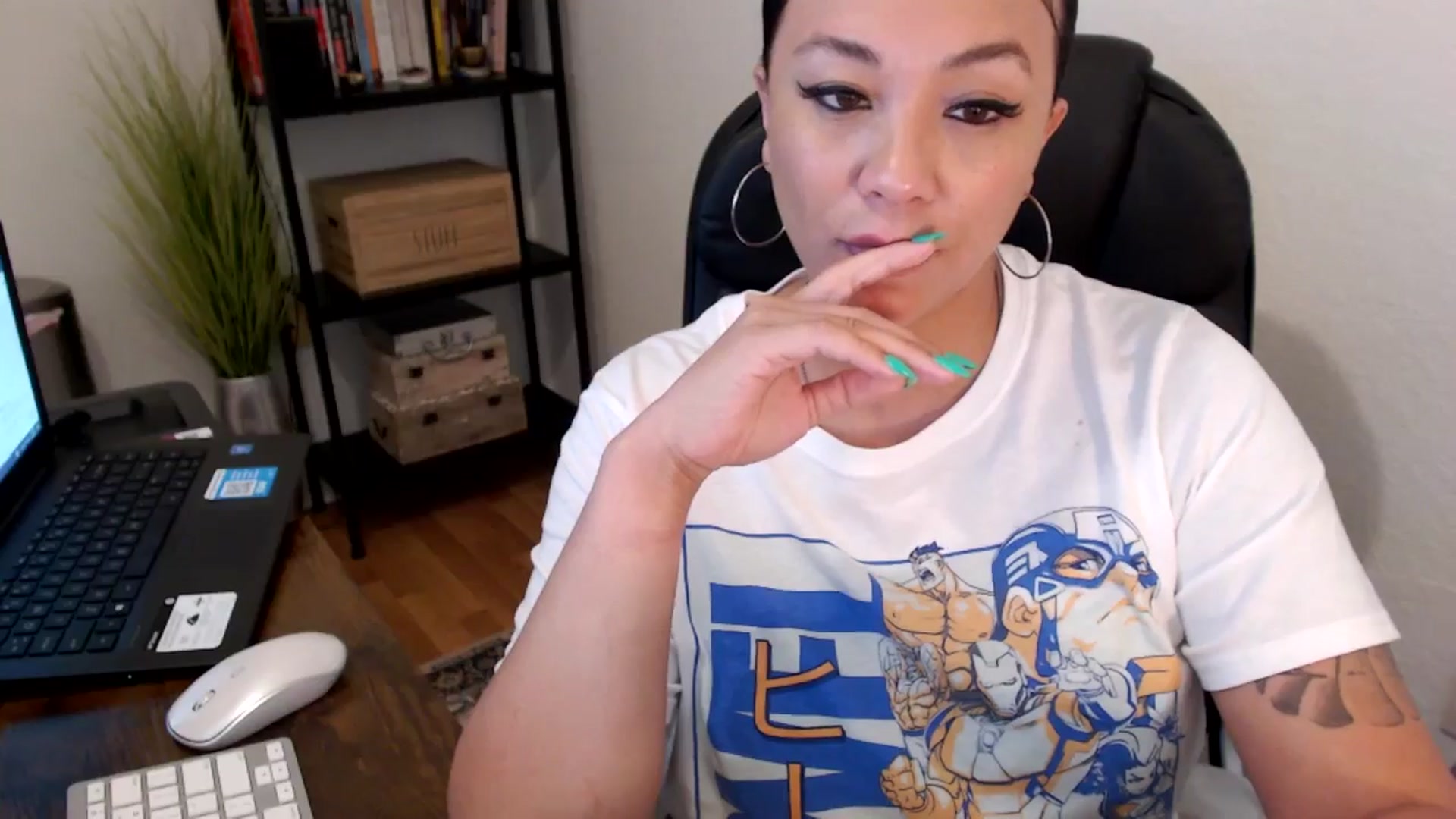 Gallery image thumbnail from MickaylaMoon's myfreecams stream on, 08/05/2024, 19:08 image 16 of 20