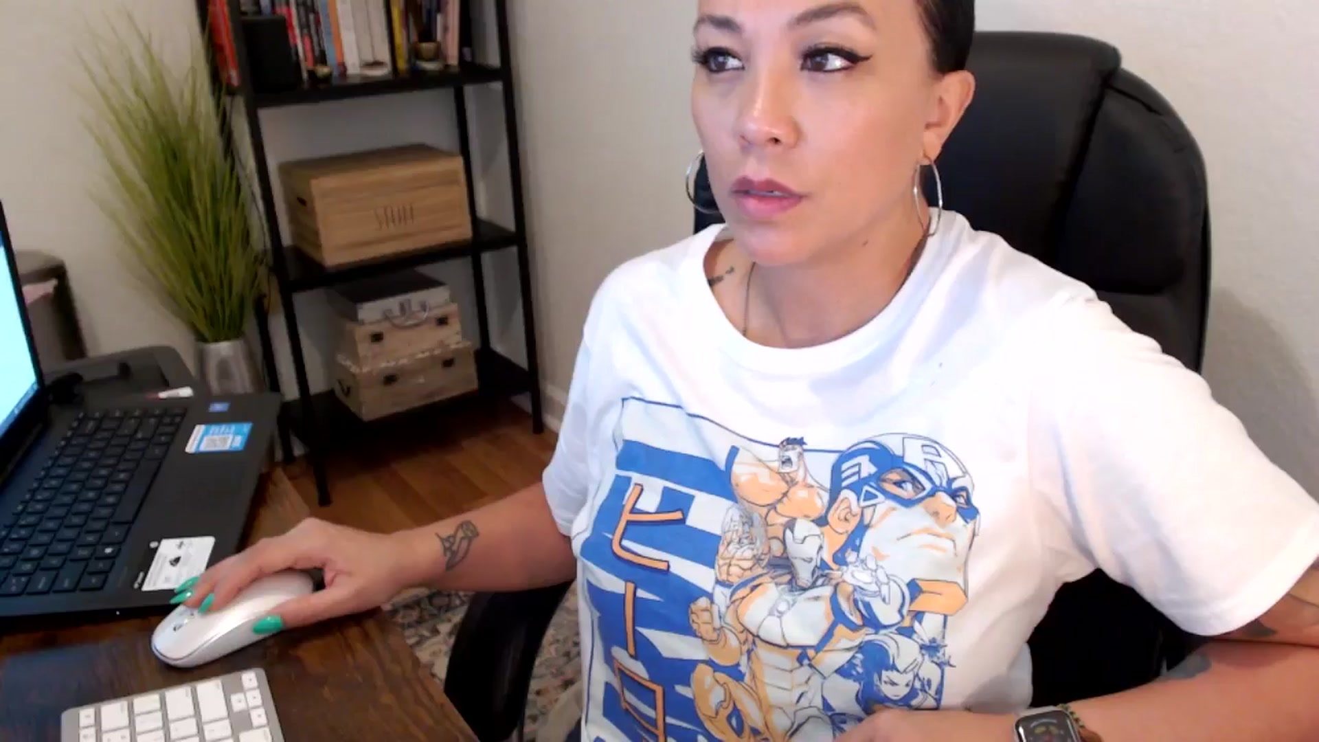 Gallery image thumbnail from MickaylaMoon's myfreecams stream on, 08/05/2024, 19:08 image 15 of 20