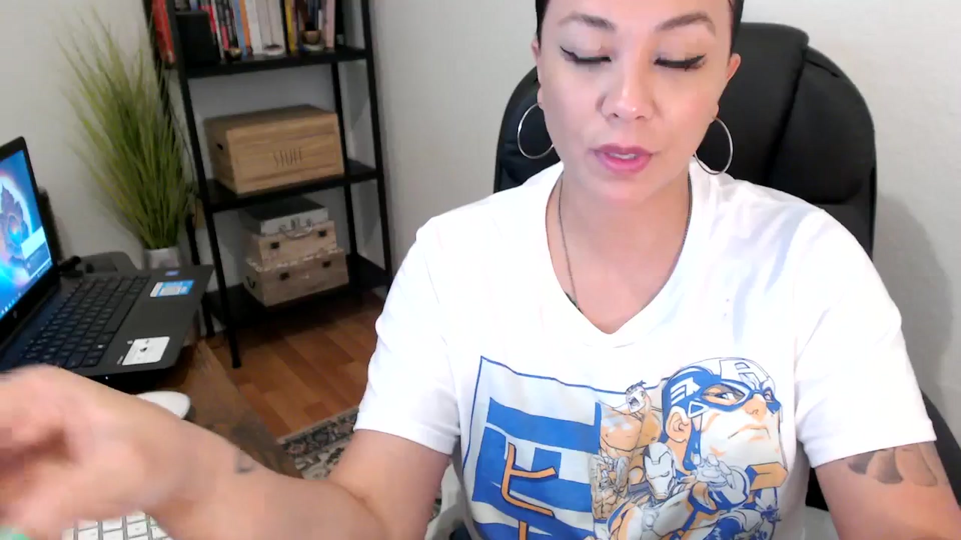 Gallery image thumbnail from MickaylaMoon's myfreecams stream on, 08/05/2024, 19:08 image 8 of 20