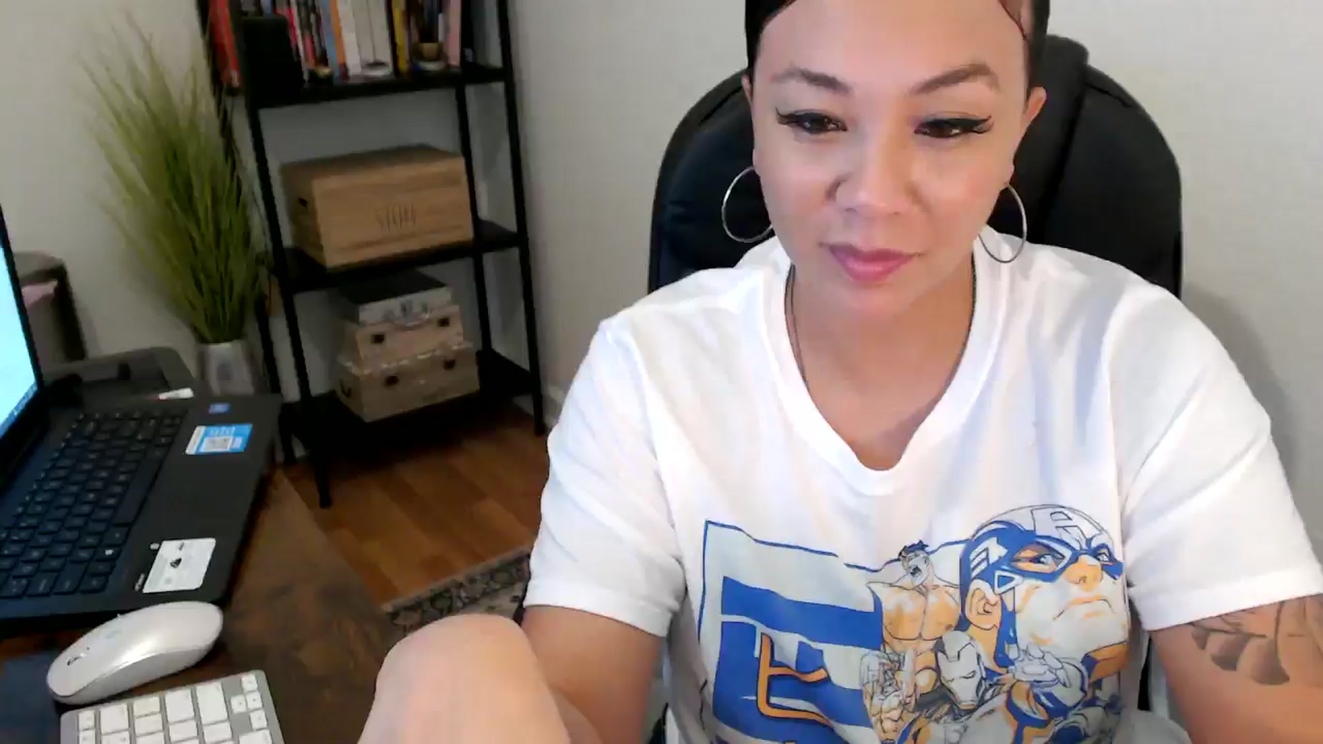 Gallery image thumbnail from MickaylaMoon's myfreecams stream on, 08/05/2024, 19:28 image 20 of 20