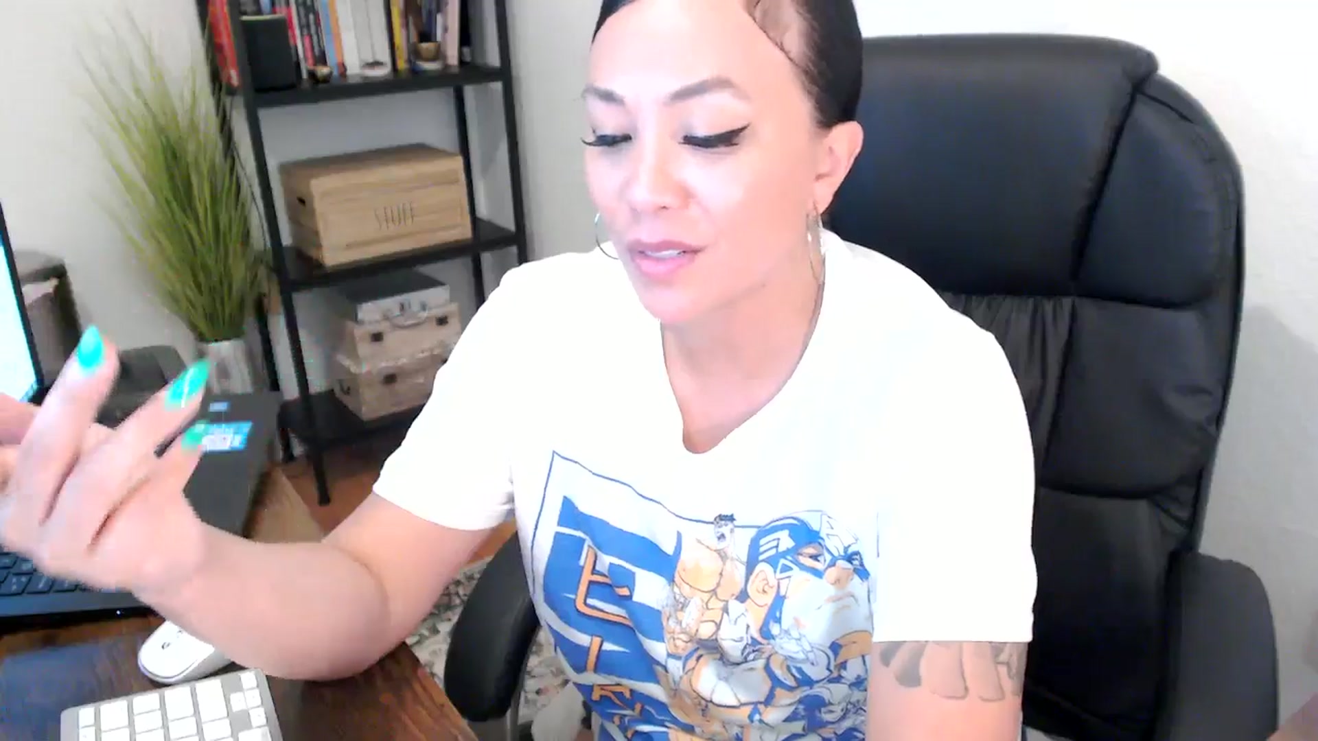 Gallery image thumbnail from MickaylaMoon's myfreecams stream on, 08/05/2024, 19:28 image 8 of 20