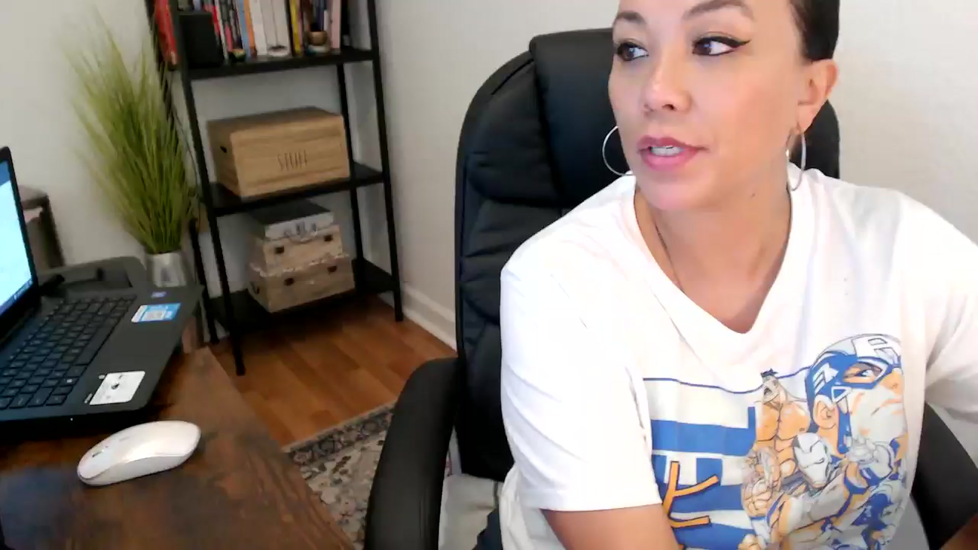 Gallery image thumbnail from MickaylaMoon's myfreecams stream on, 08/05/2024, 20:47 image 17 of 20