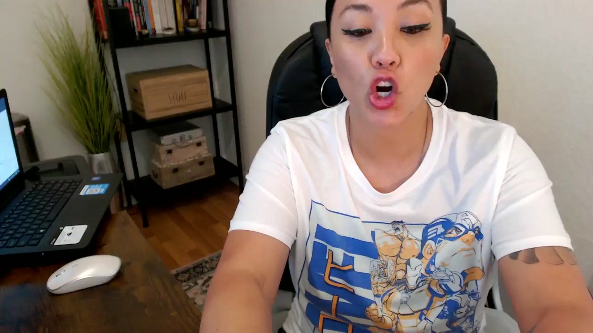 Gallery image thumbnail from MickaylaMoon's myfreecams stream on, 08/05/2024, 20:47 image 1 of 20