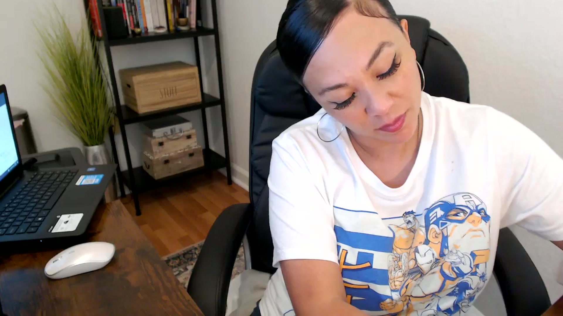 Gallery image thumbnail from MickaylaMoon's myfreecams stream on, 08/05/2024, 20:47 image 11 of 20