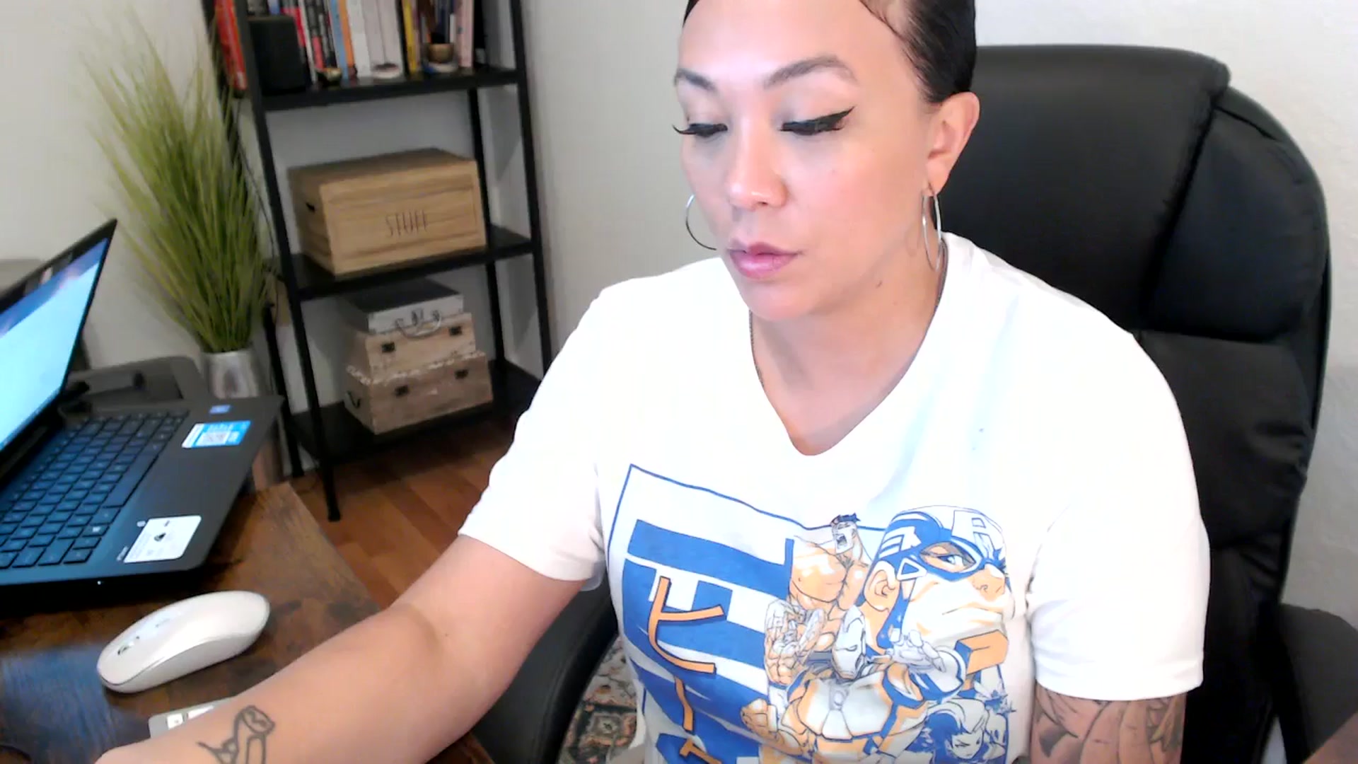 Gallery image thumbnail from MickaylaMoon's myfreecams stream on, 08/05/2024, 22:18 image 20 of 20