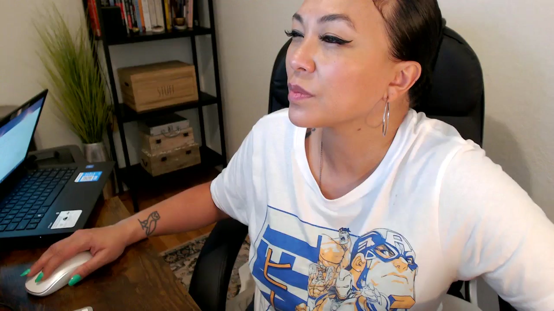 Gallery image thumbnail from MickaylaMoon's myfreecams stream on, 08/05/2024, 22:18 image 8 of 20
