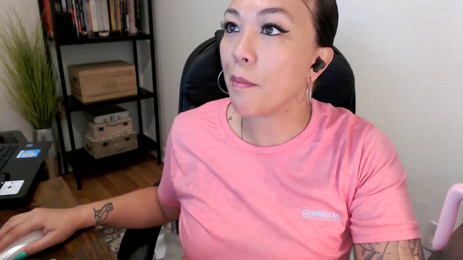 Gallery image thumbnail from MickaylaMoon's myfreecams stream on, 08/06/2024, 14:01 image 19 of 20