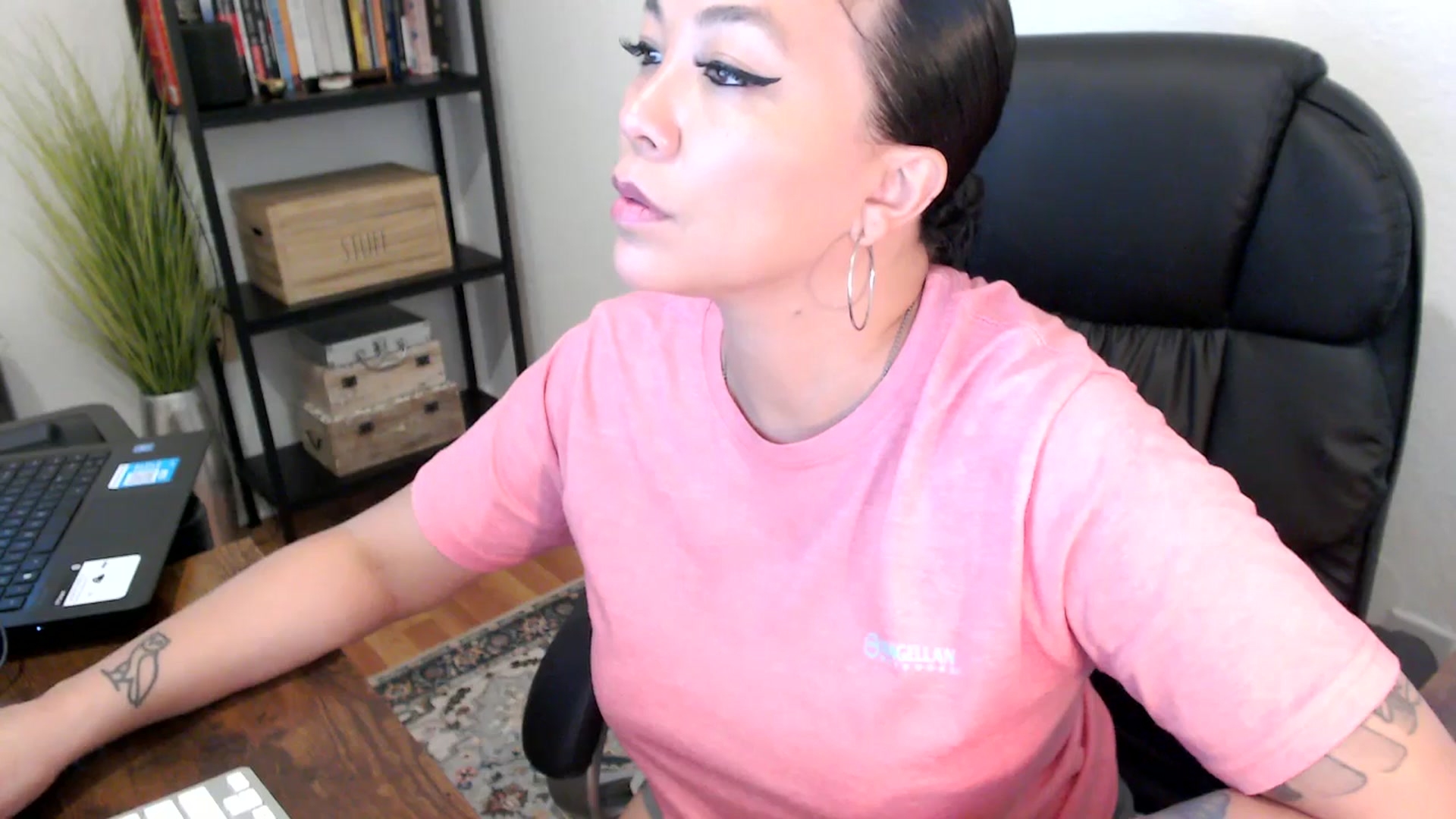 Gallery image thumbnail from MickaylaMoon's myfreecams stream on, 08/06/2024, 16:04 image 9 of 20