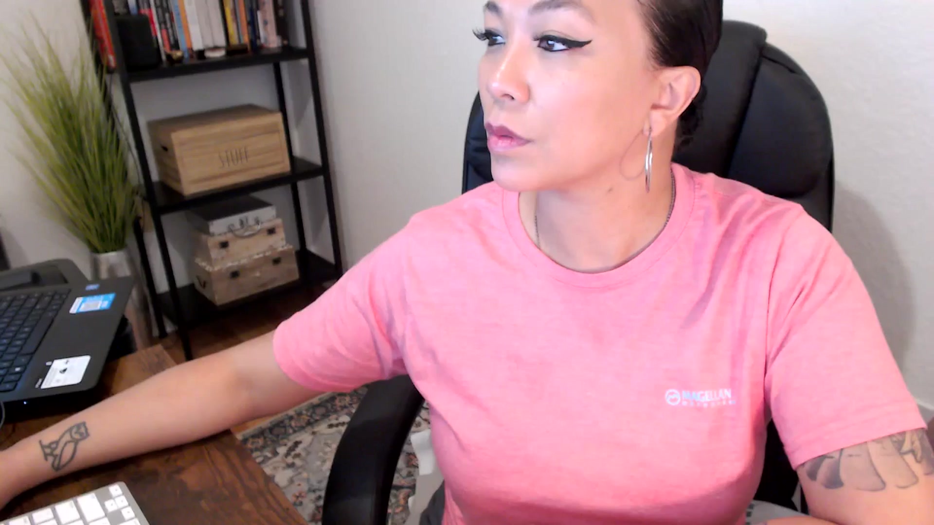 Gallery image thumbnail from MickaylaMoon's myfreecams stream on, 08/06/2024, 16:04 image 2 of 20