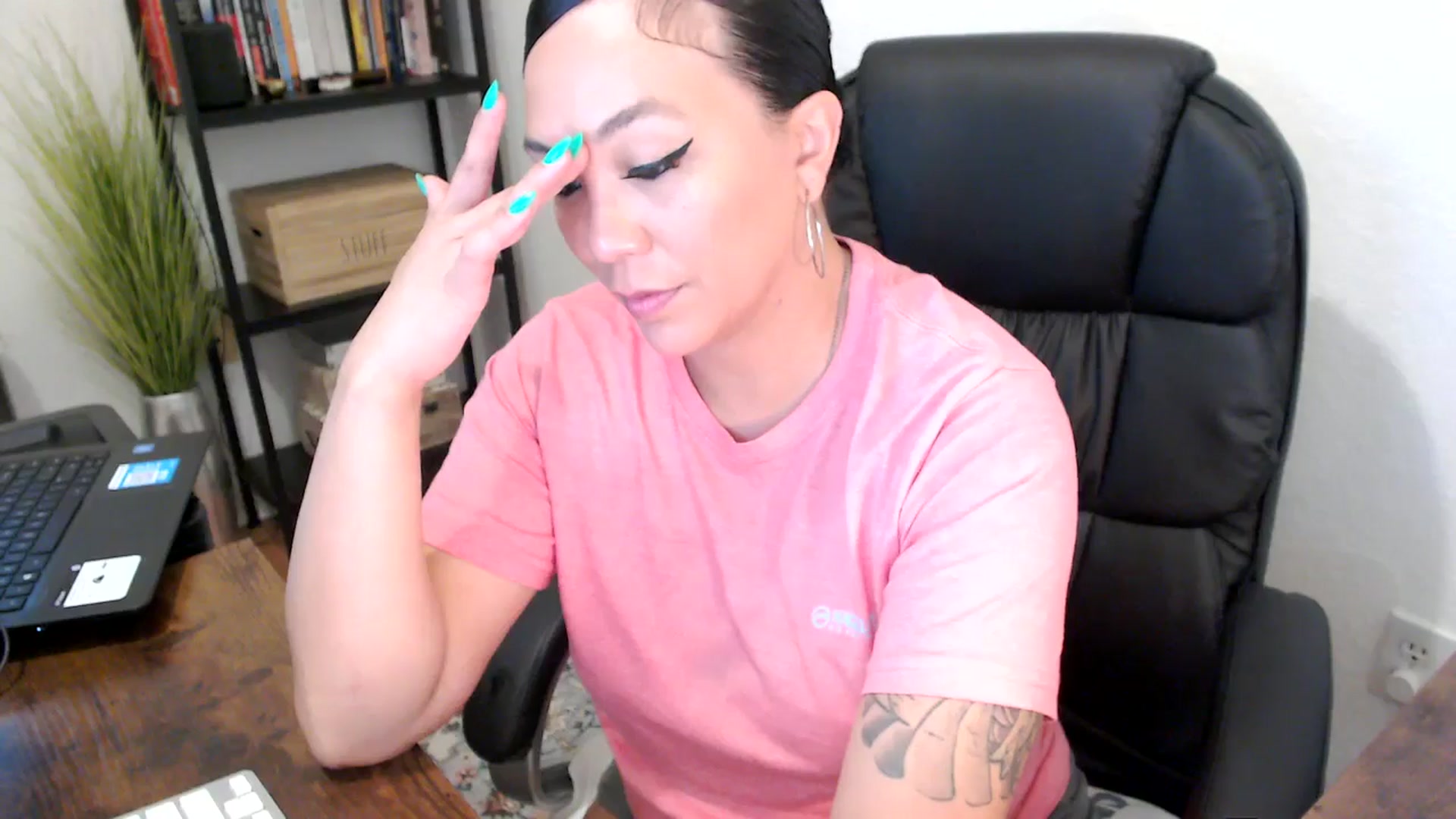 Gallery image thumbnail from MickaylaMoon's myfreecams stream on, 08/06/2024, 16:45 image 12 of 20