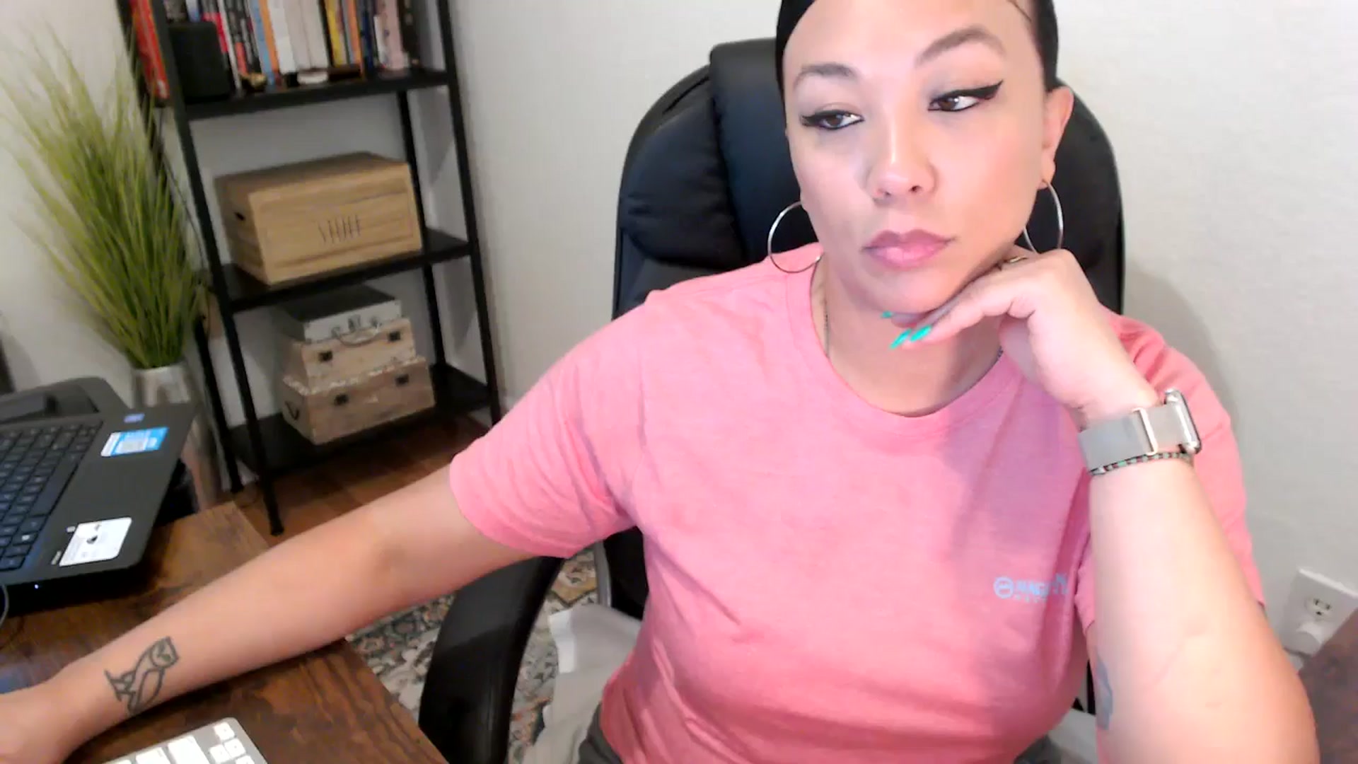 Gallery image thumbnail from MickaylaMoon's myfreecams stream on, 08/06/2024, 16:45 image 10 of 20