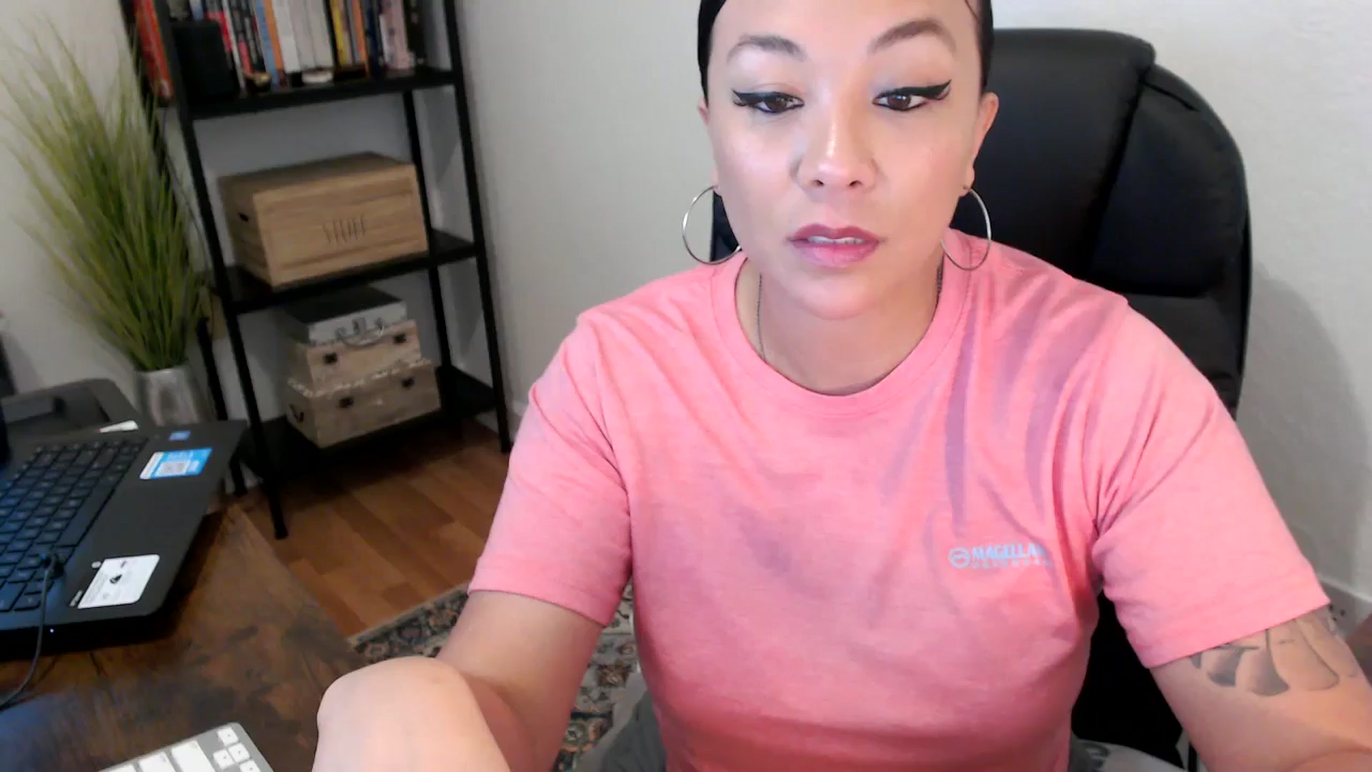 Gallery image thumbnail from MickaylaMoon's myfreecams stream on, 08/06/2024, 17:08 image 2 of 20