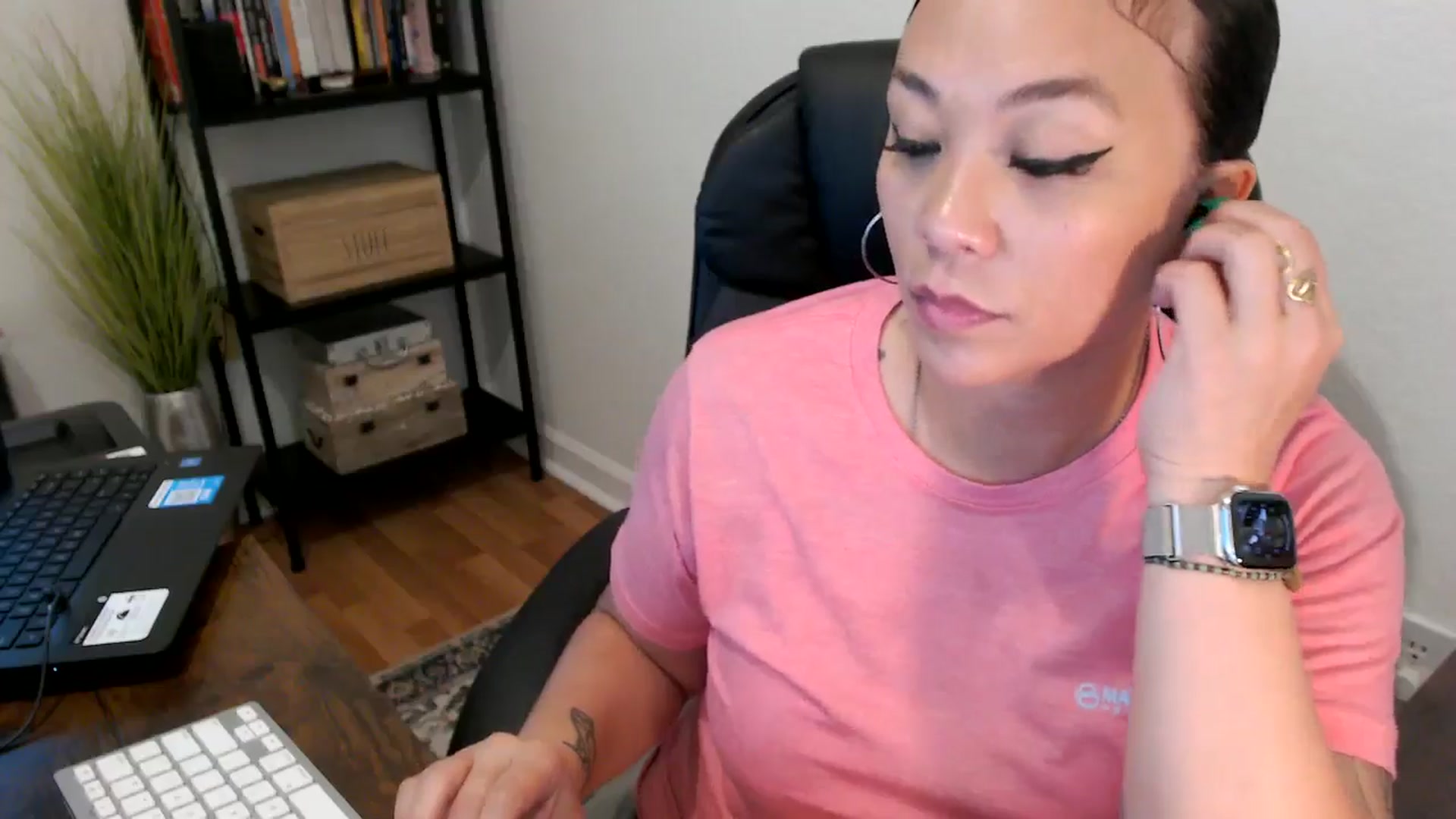 Gallery image thumbnail from MickaylaMoon's myfreecams stream on, 08/06/2024, 19:07 image 11 of 20