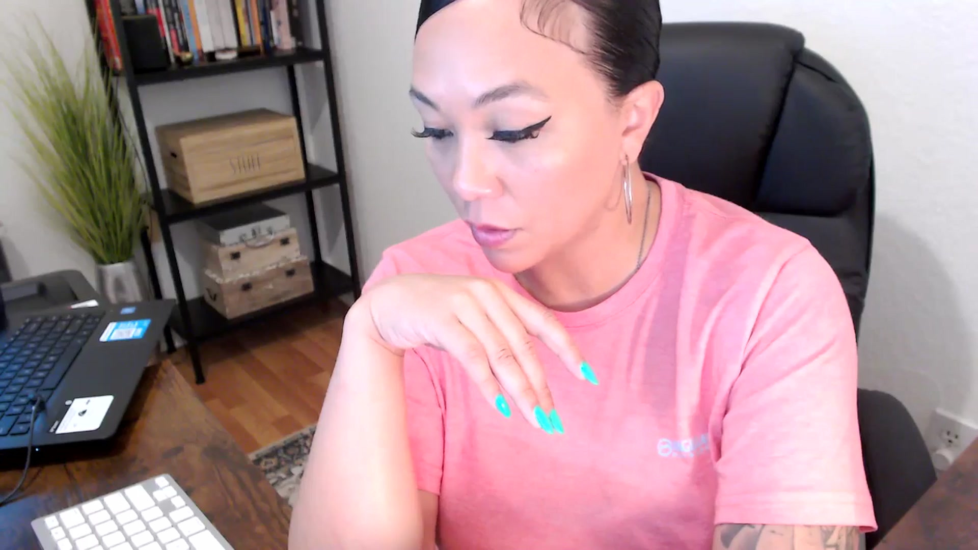 Gallery image thumbnail from MickaylaMoon's myfreecams stream on, 08/06/2024, 19:55 image 2 of 20