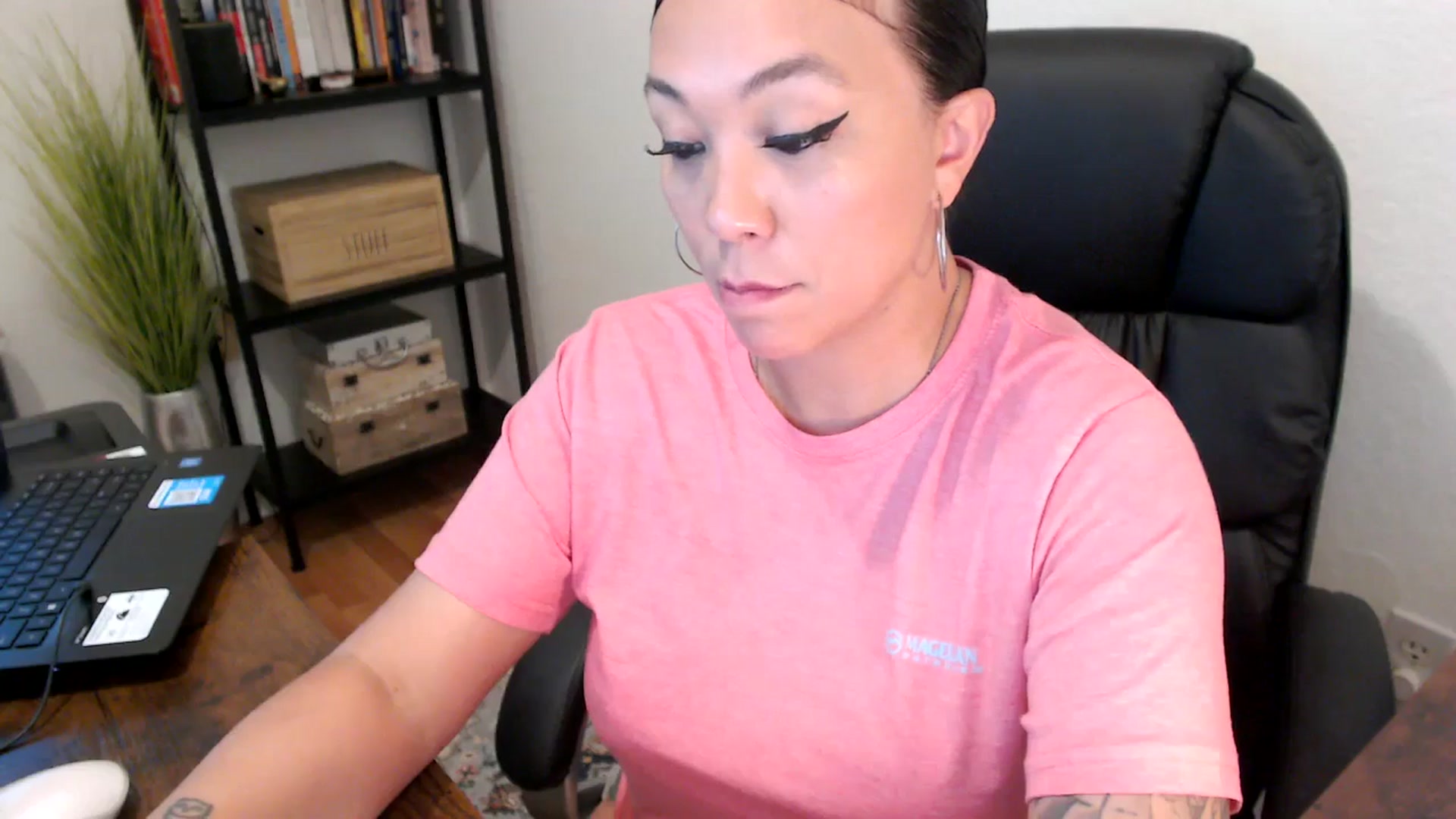 Gallery image thumbnail from MickaylaMoon's myfreecams stream on, 08/06/2024, 19:55 image 18 of 20