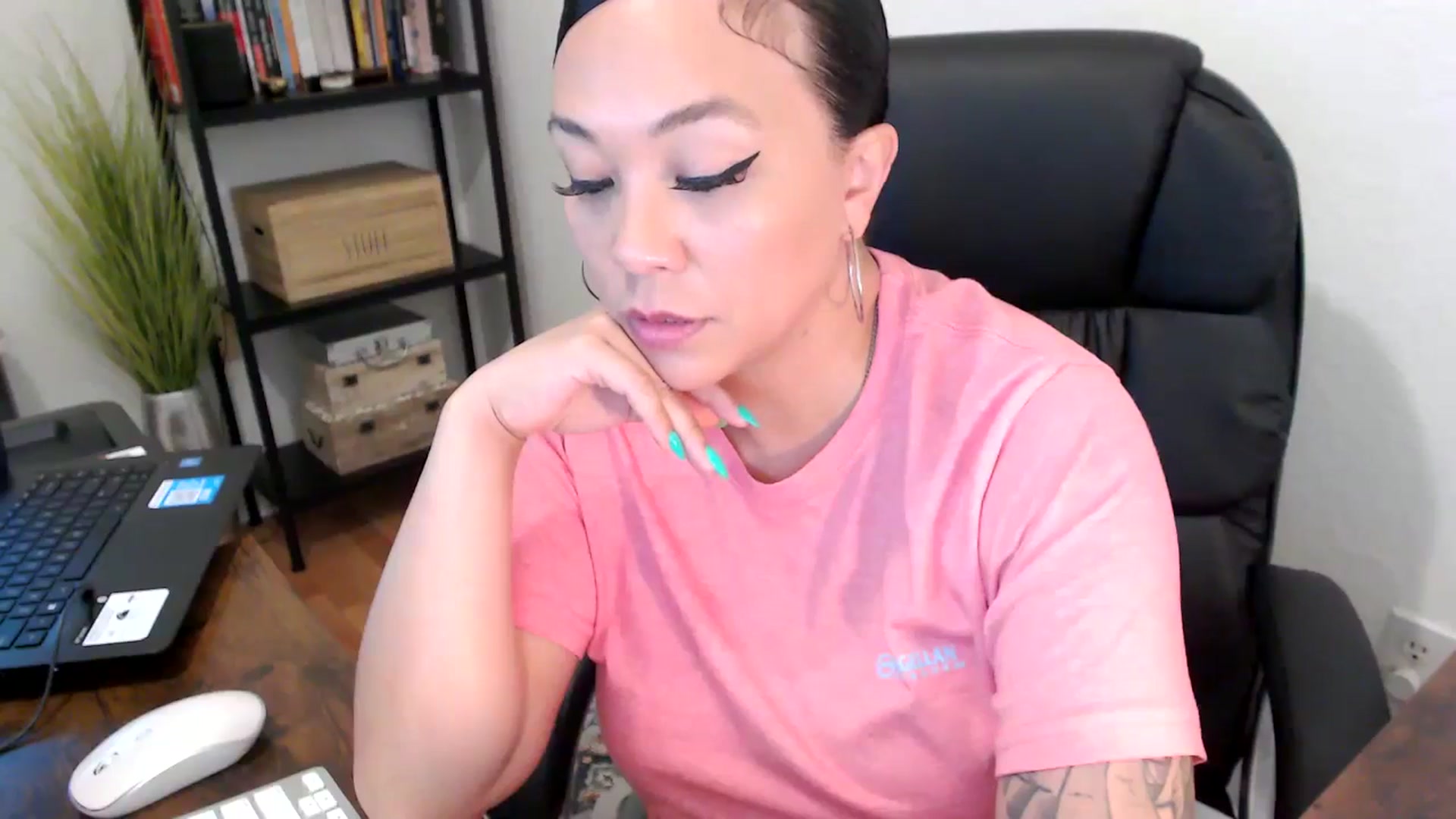 Gallery image thumbnail from MickaylaMoon's myfreecams stream on, 08/06/2024, 19:55 image 5 of 20