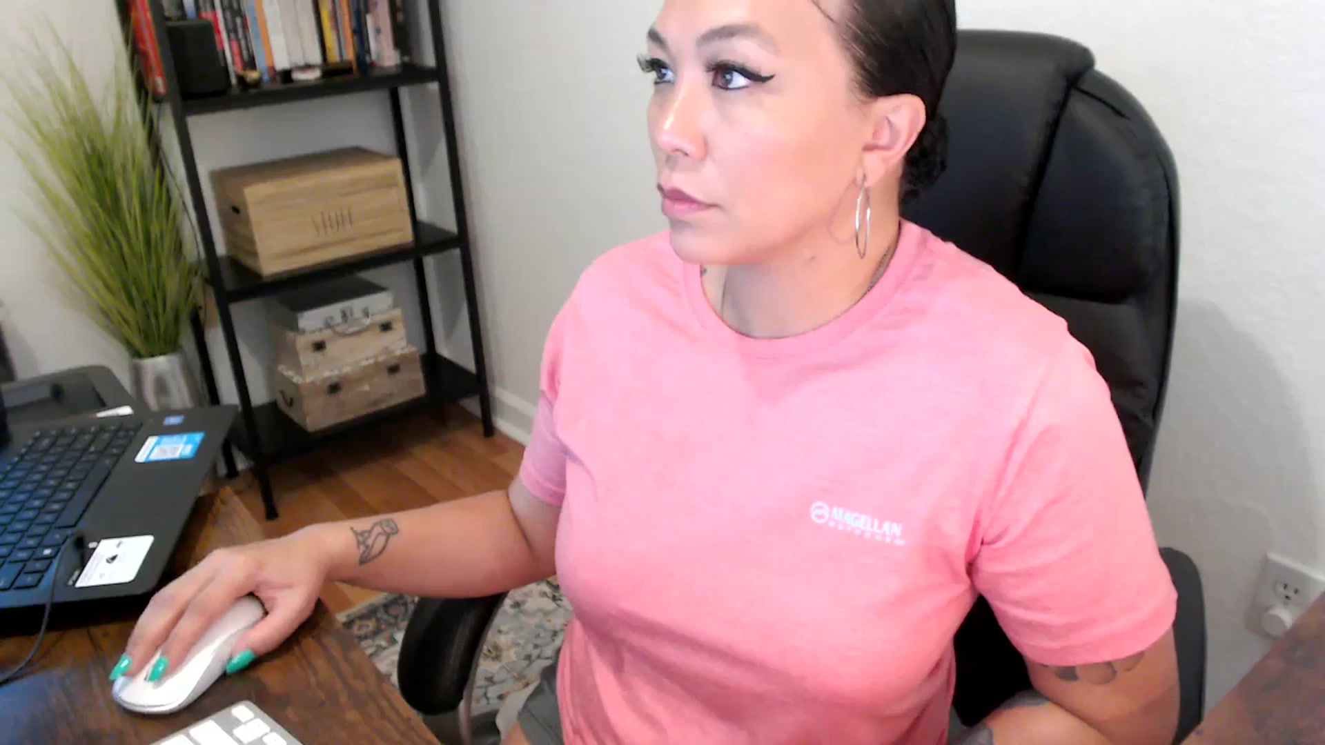 Gallery image thumbnail from MickaylaMoon's myfreecams stream on, 08/06/2024, 20:20 image 4 of 20