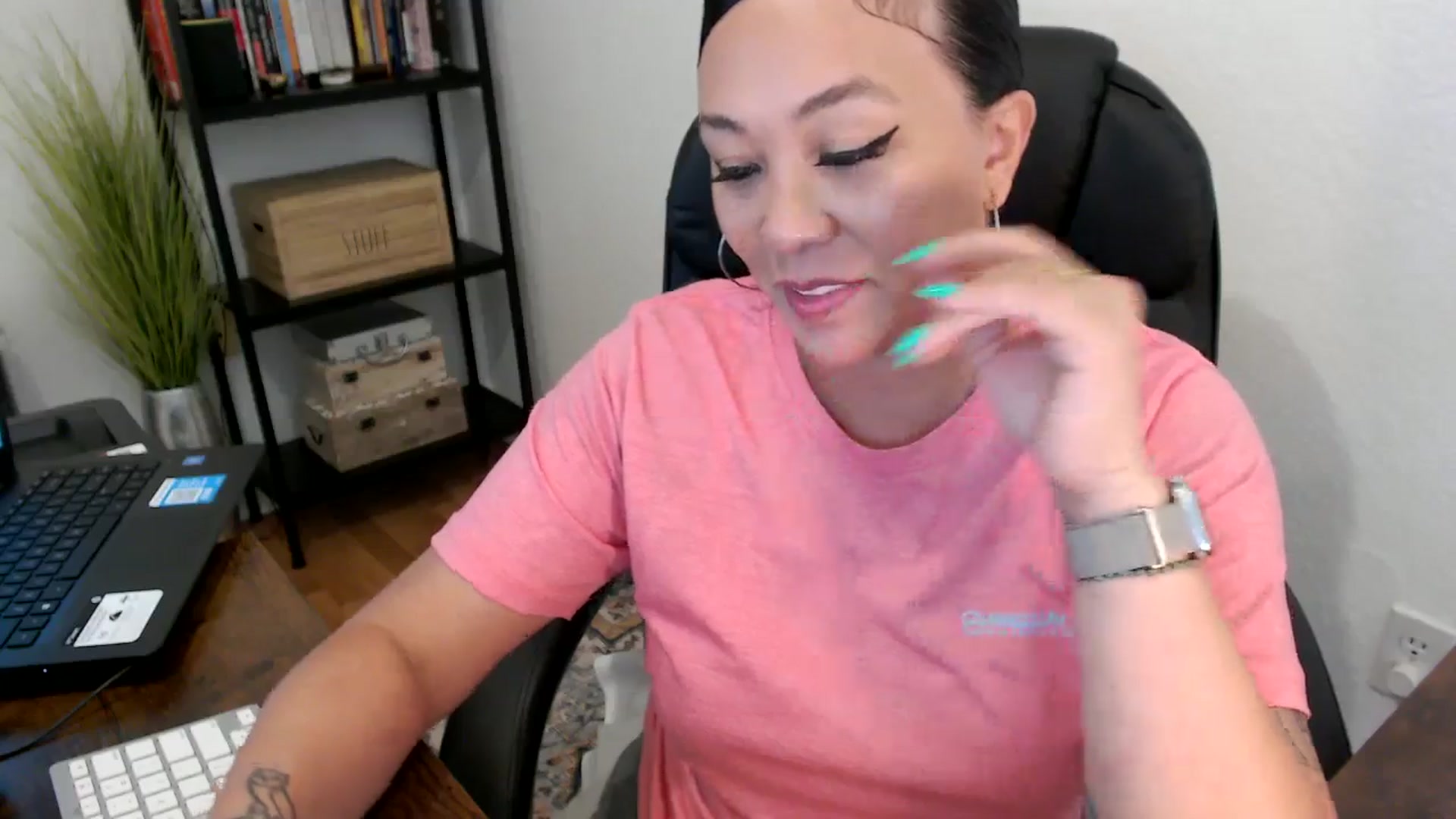 Gallery image thumbnail from MickaylaMoon's myfreecams stream on, 08/06/2024, 21:03 image 20 of 20