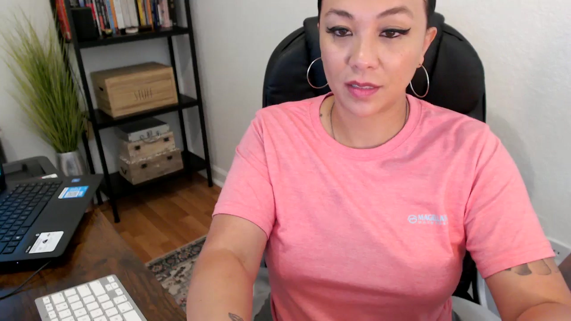Gallery image thumbnail from MickaylaMoon's myfreecams stream on, 08/06/2024, 21:53 image 10 of 20