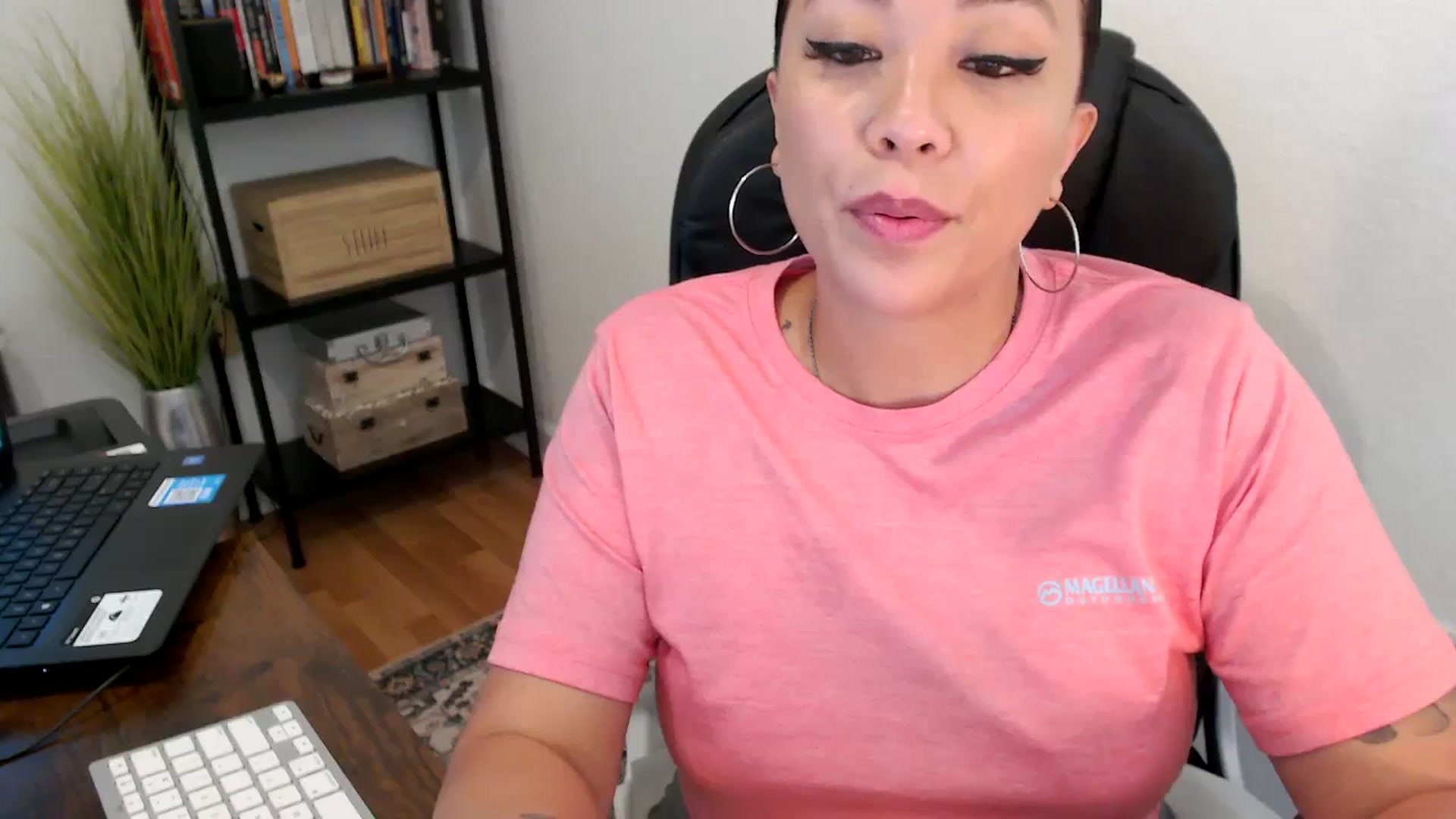 Gallery image thumbnail from MickaylaMoon's myfreecams stream on, 08/06/2024, 21:53 image 9 of 20