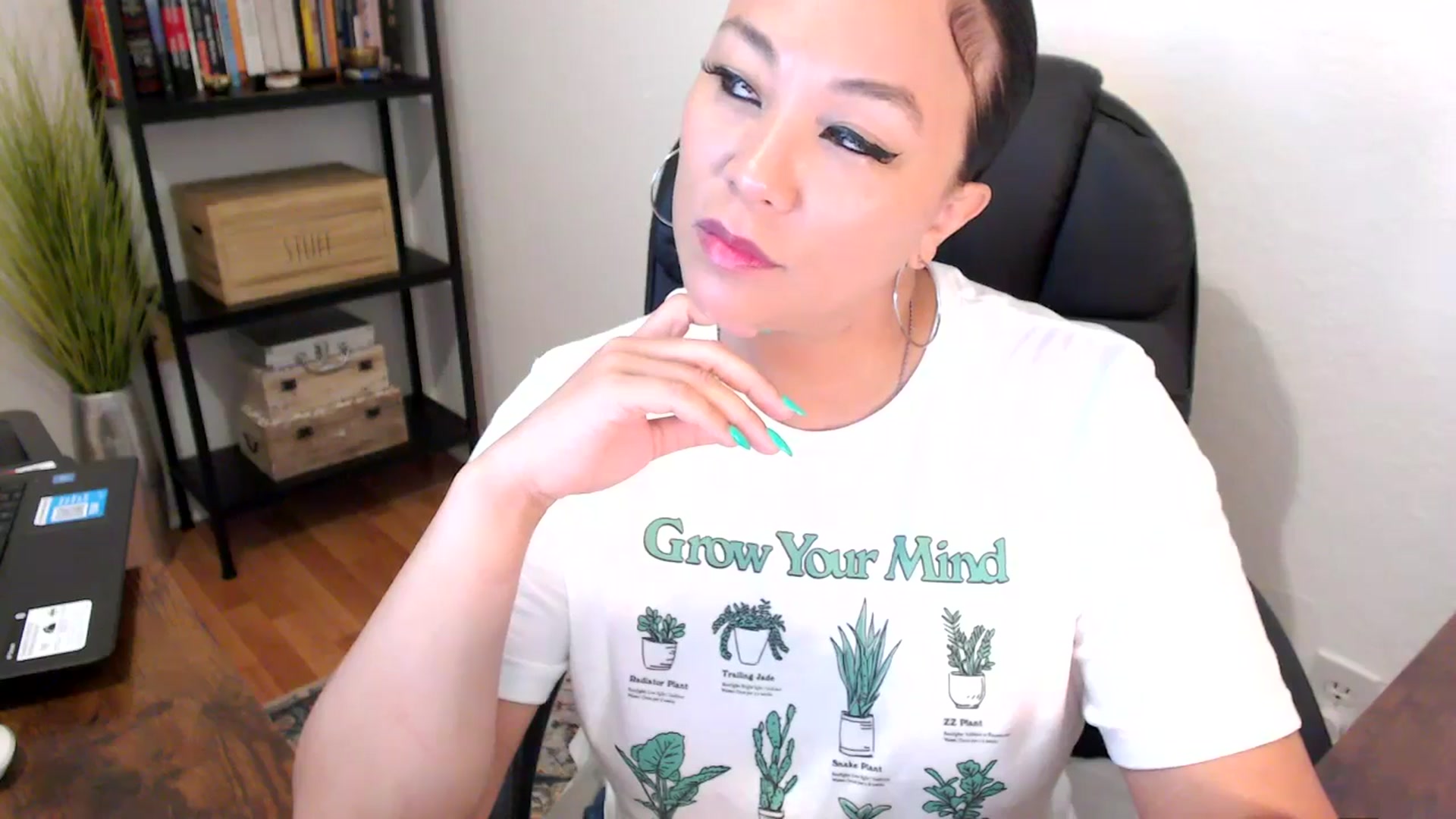 Gallery image thumbnail from MickaylaMoon's myfreecams stream on, 08/07/2024, 14:56 image 16 of 20