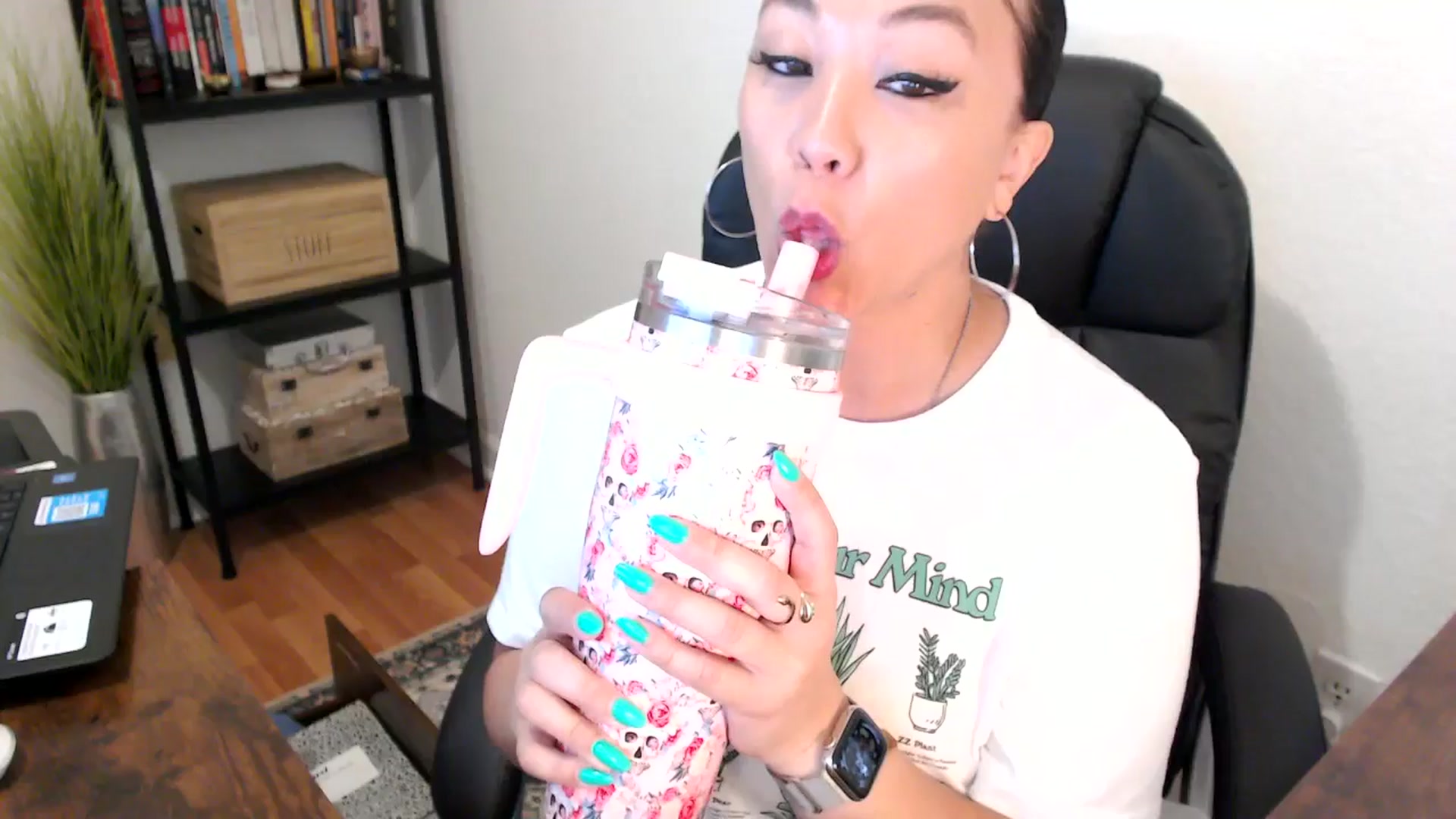 Gallery image thumbnail from MickaylaMoon's myfreecams stream on, 08/07/2024, 14:56 image 14 of 20
