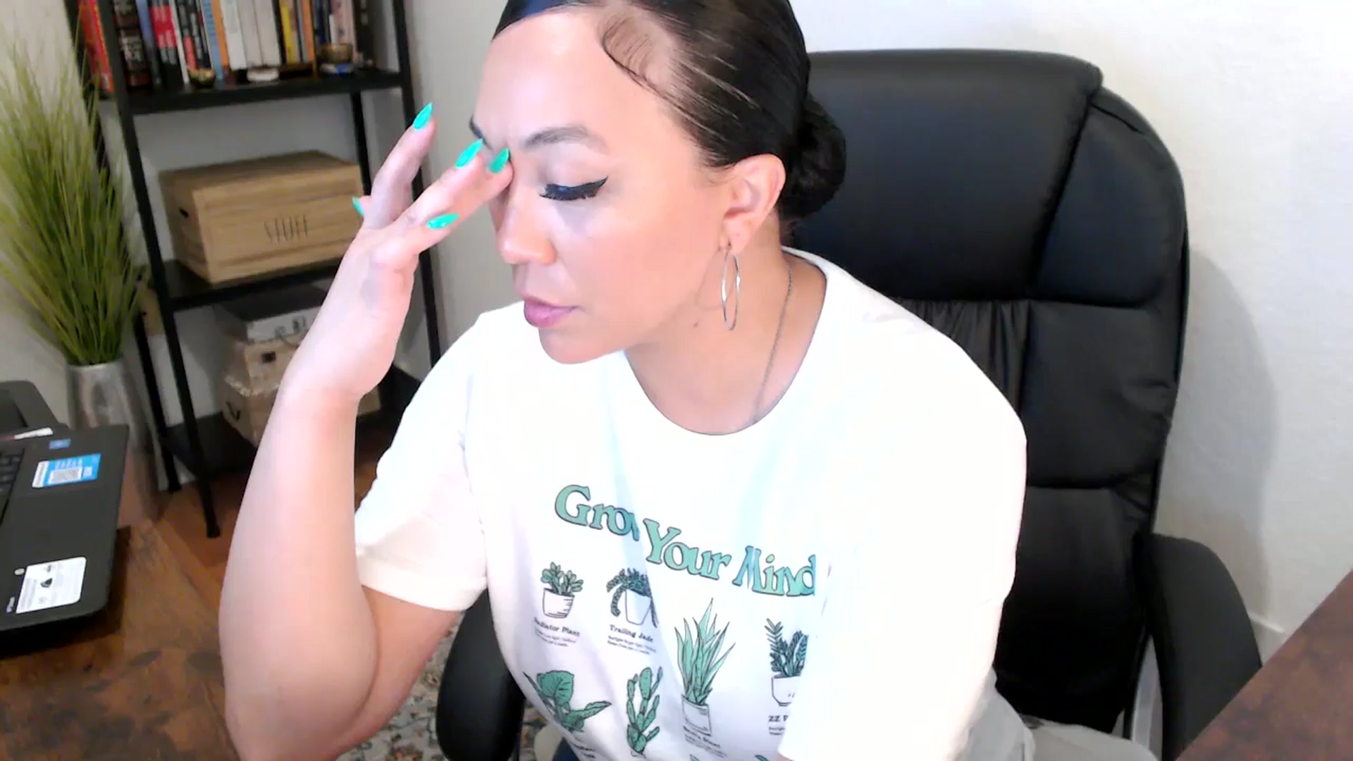 Gallery image thumbnail from MickaylaMoon's myfreecams stream on, 08/07/2024, 16:42 image 4 of 20