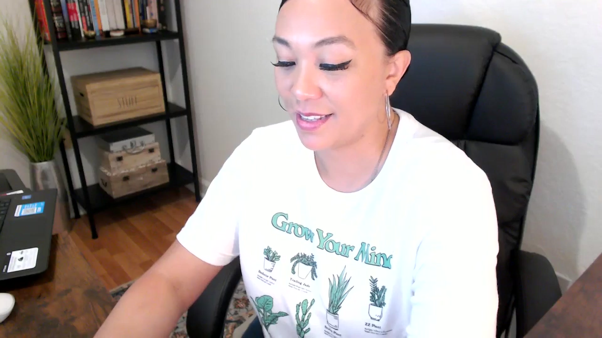 Gallery image thumbnail from MickaylaMoon's myfreecams stream on, 08/07/2024, 16:42 image 19 of 20