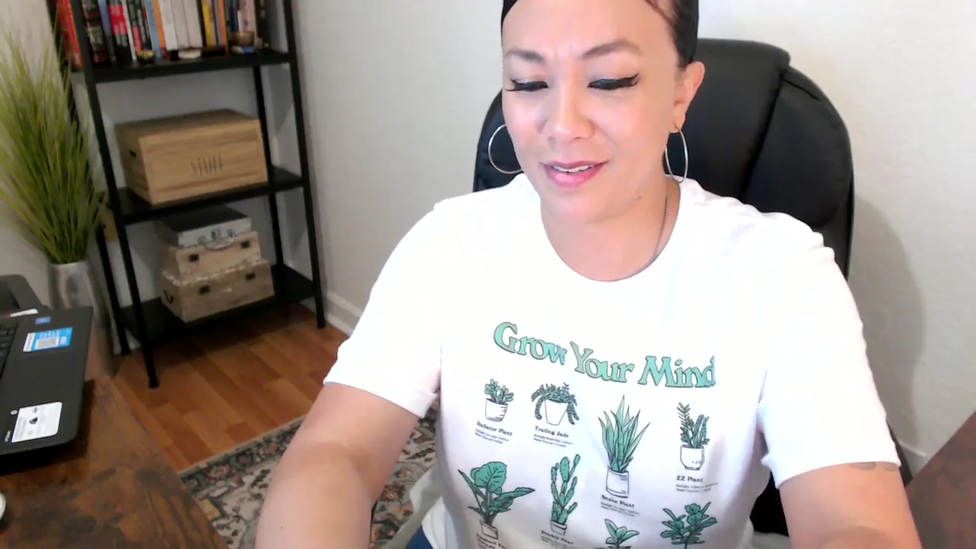 Gallery image thumbnail from MickaylaMoon's myfreecams stream on, 08/07/2024, 16:42 image 15 of 20