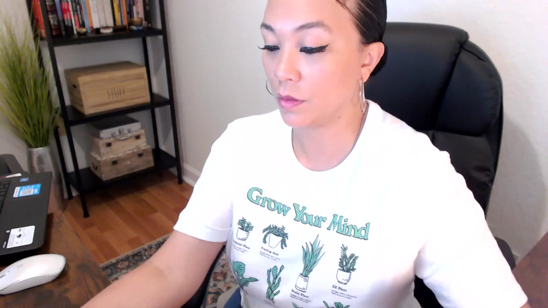Gallery image thumbnail from MickaylaMoon's myfreecams stream on, 08/07/2024, 17:08 image 4 of 20