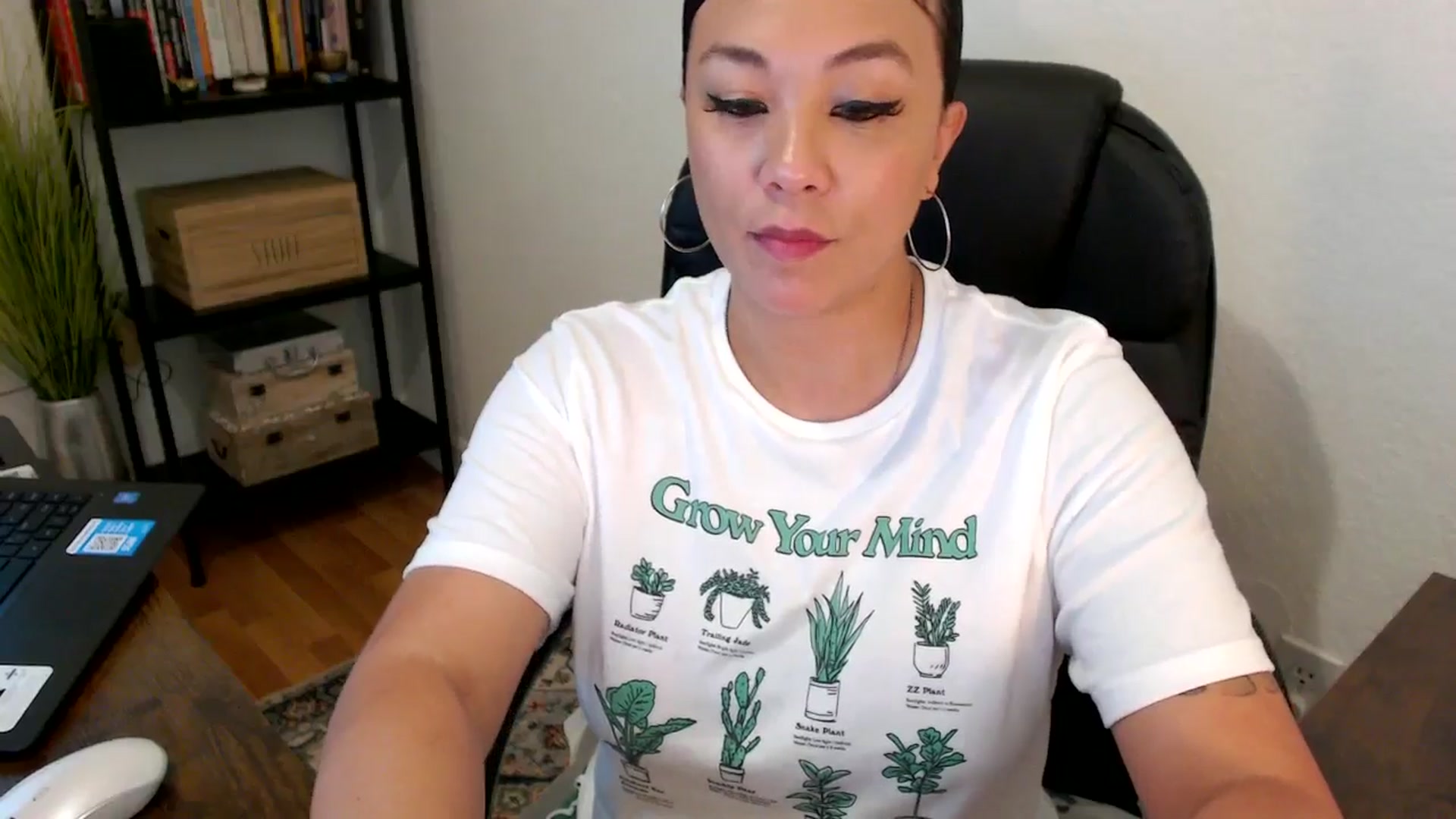 Gallery image thumbnail from MickaylaMoon's myfreecams stream on, 08/07/2024, 19:58 image 2 of 20
