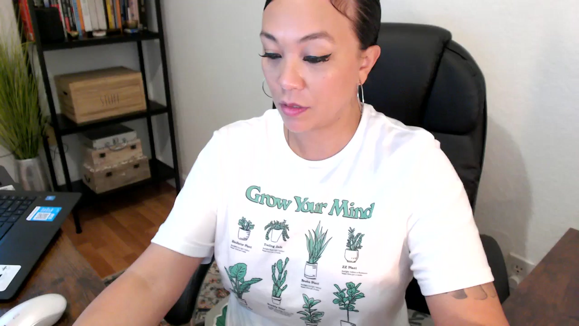 Gallery image thumbnail from MickaylaMoon's myfreecams stream on, 08/07/2024, 19:58 image 19 of 20