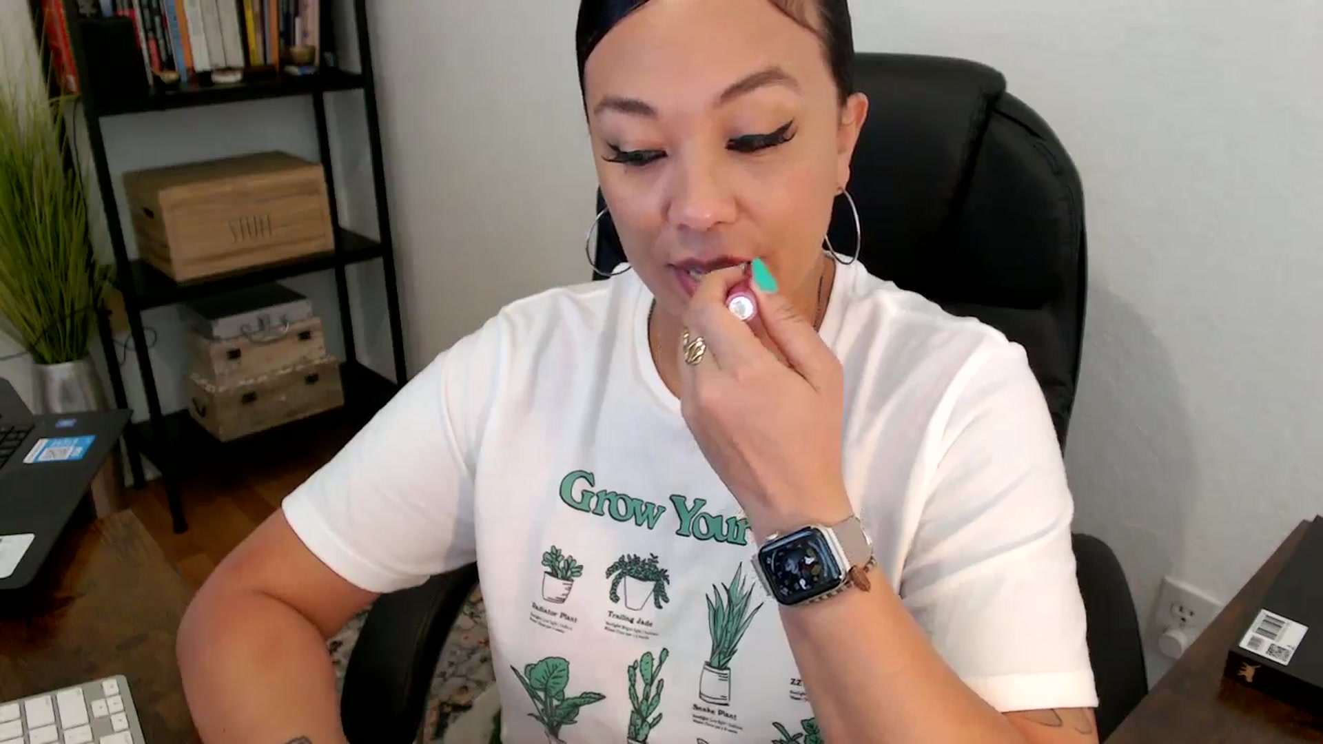 Gallery image thumbnail from MickaylaMoon's myfreecams stream on, 08/07/2024, 22:03 image 12 of 20