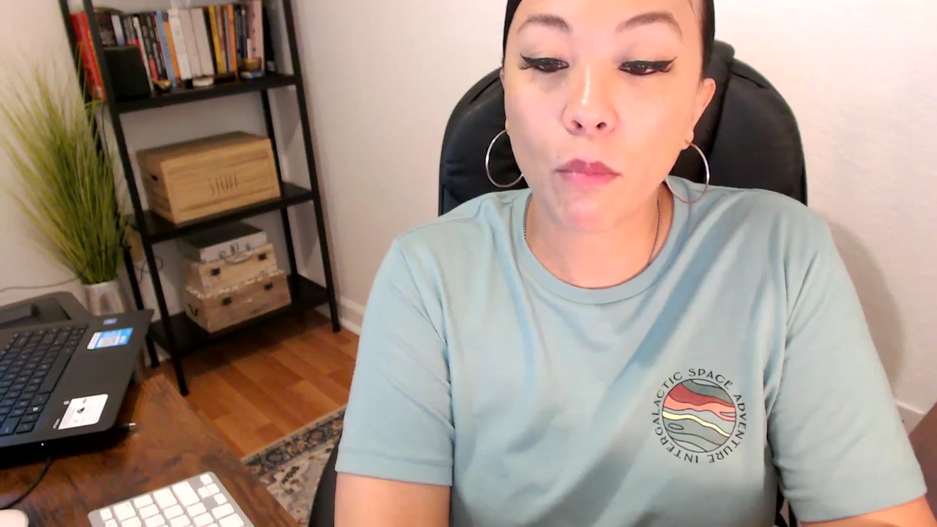 Gallery image thumbnail from MickaylaMoon's myfreecams stream on, 08/08/2024, 14:10 image 9 of 20