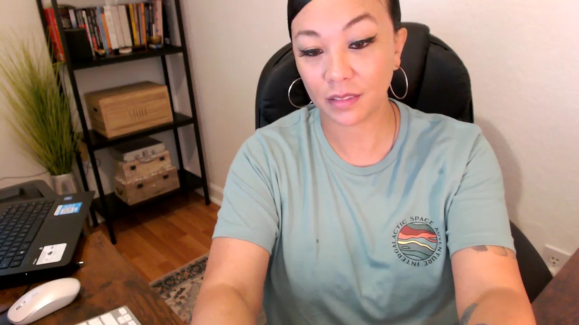 Gallery image thumbnail from MickaylaMoon's myfreecams stream on, 08/08/2024, 15:03 image 13 of 20