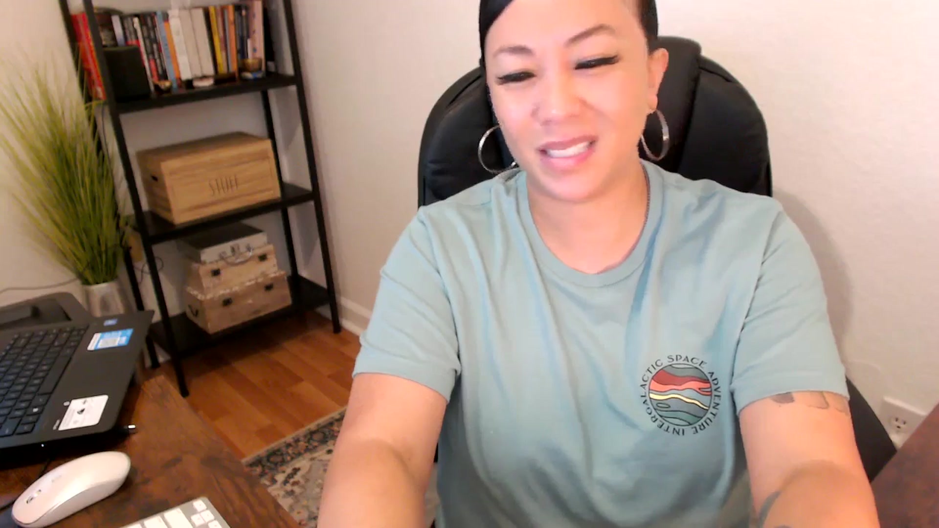 Gallery image thumbnail from MickaylaMoon's myfreecams stream on, 08/08/2024, 15:03 image 12 of 20