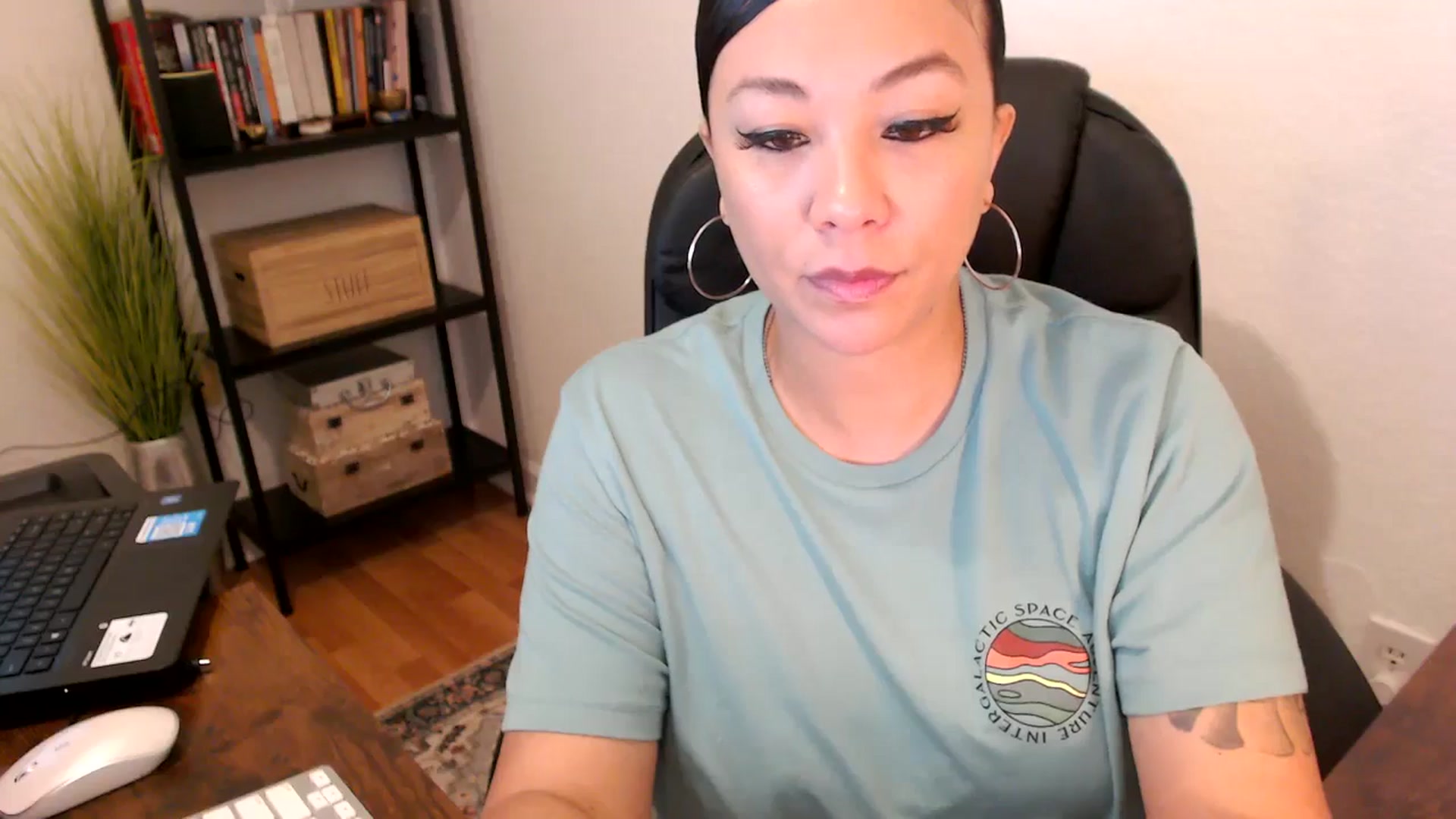Gallery image thumbnail from MickaylaMoon's myfreecams stream on, 08/08/2024, 15:03 image 7 of 20