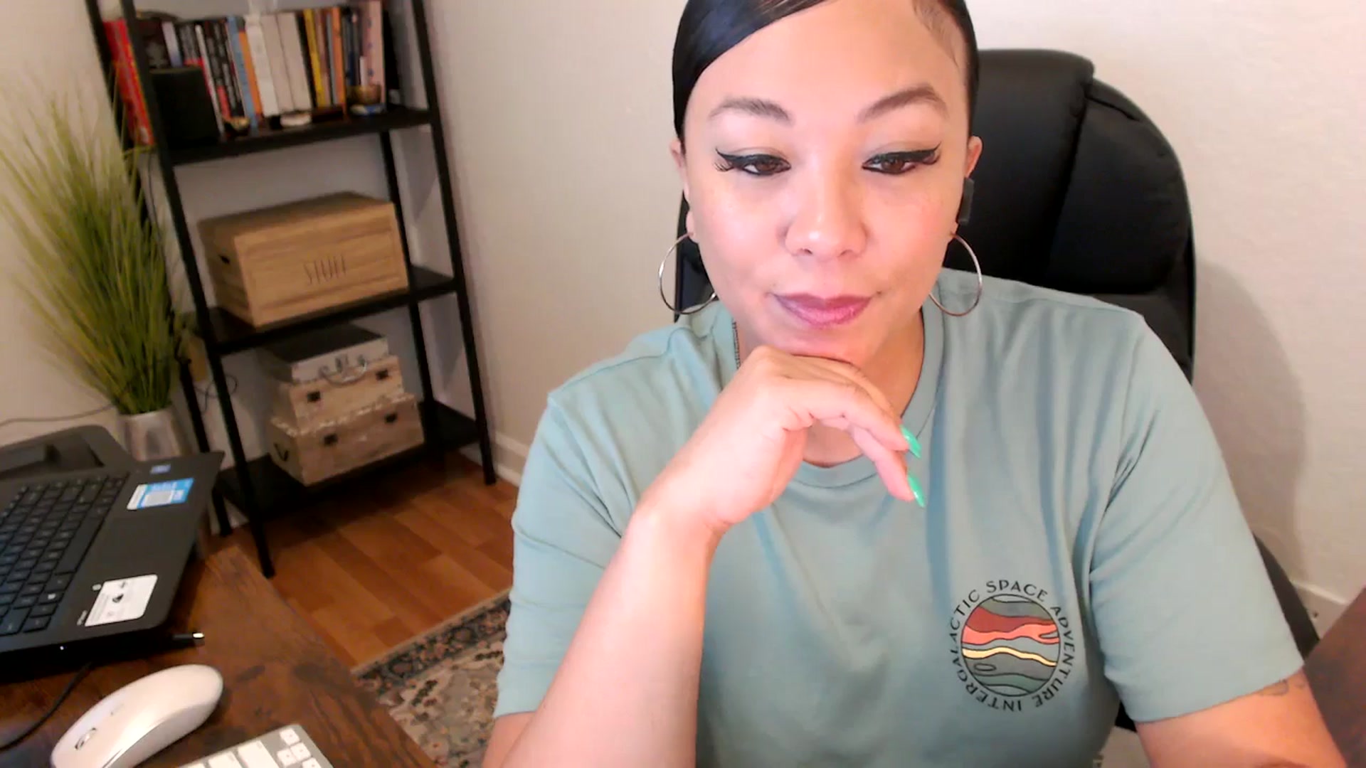 Gallery image thumbnail from MickaylaMoon's myfreecams stream on, 08/08/2024, 15:41 image 6 of 20