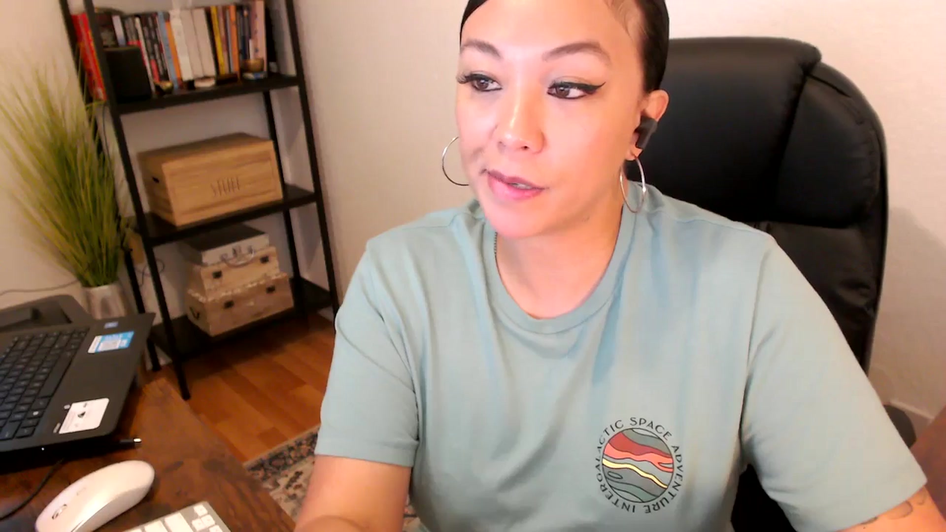 Gallery image thumbnail from MickaylaMoon's myfreecams stream on, 08/08/2024, 15:41 image 11 of 20
