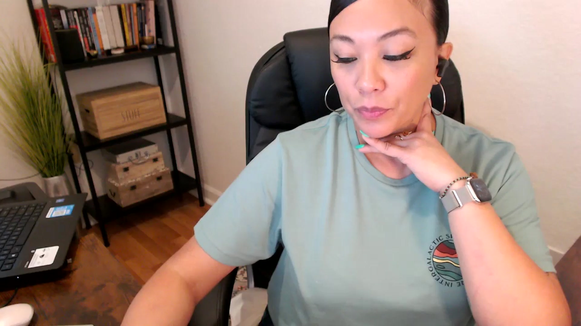Gallery image thumbnail from MickaylaMoon's myfreecams stream on, 08/08/2024, 16:23 image 2 of 20