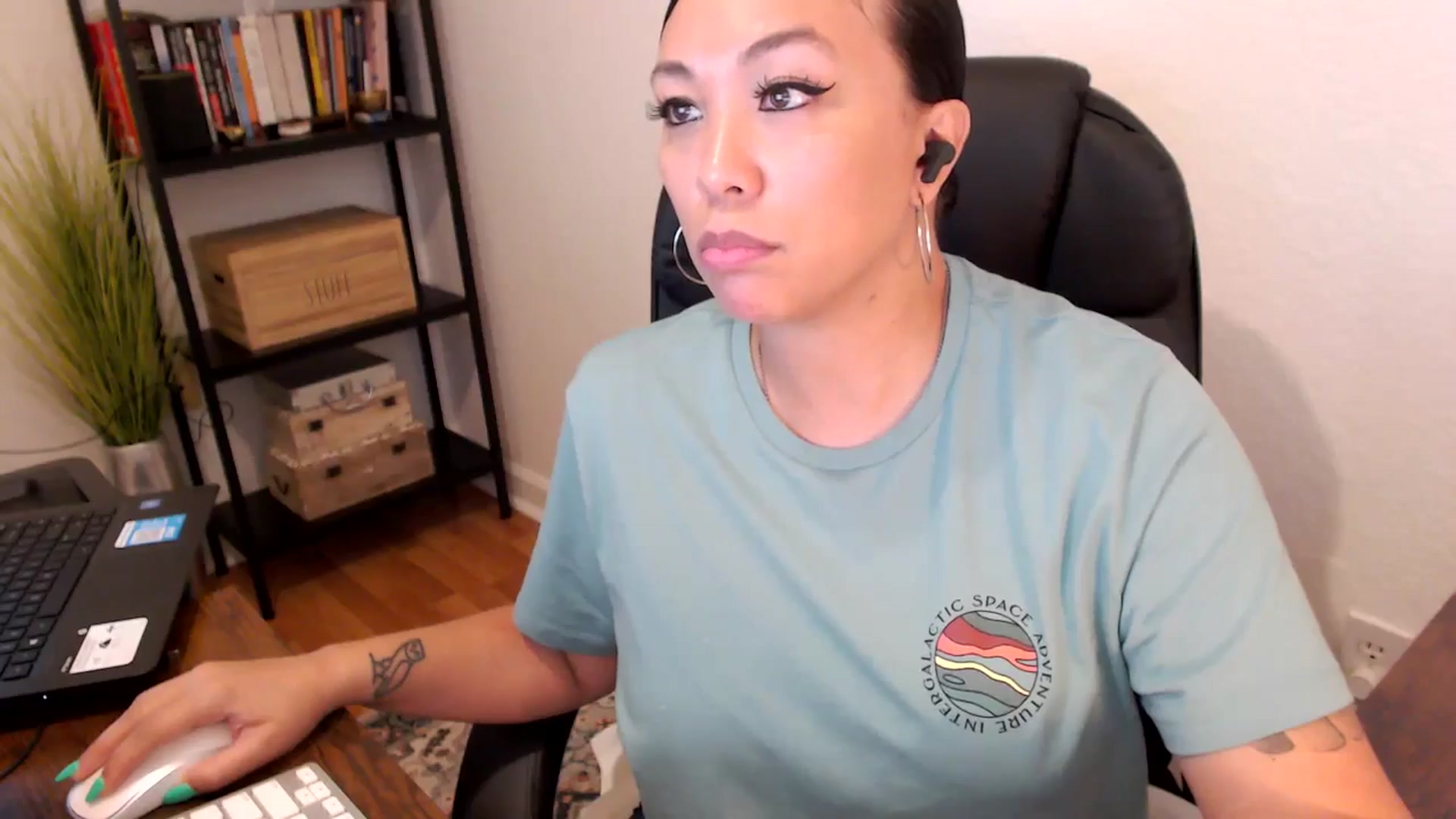 Gallery image thumbnail from MickaylaMoon's myfreecams stream on, 08/08/2024, 16:23 image 12 of 20