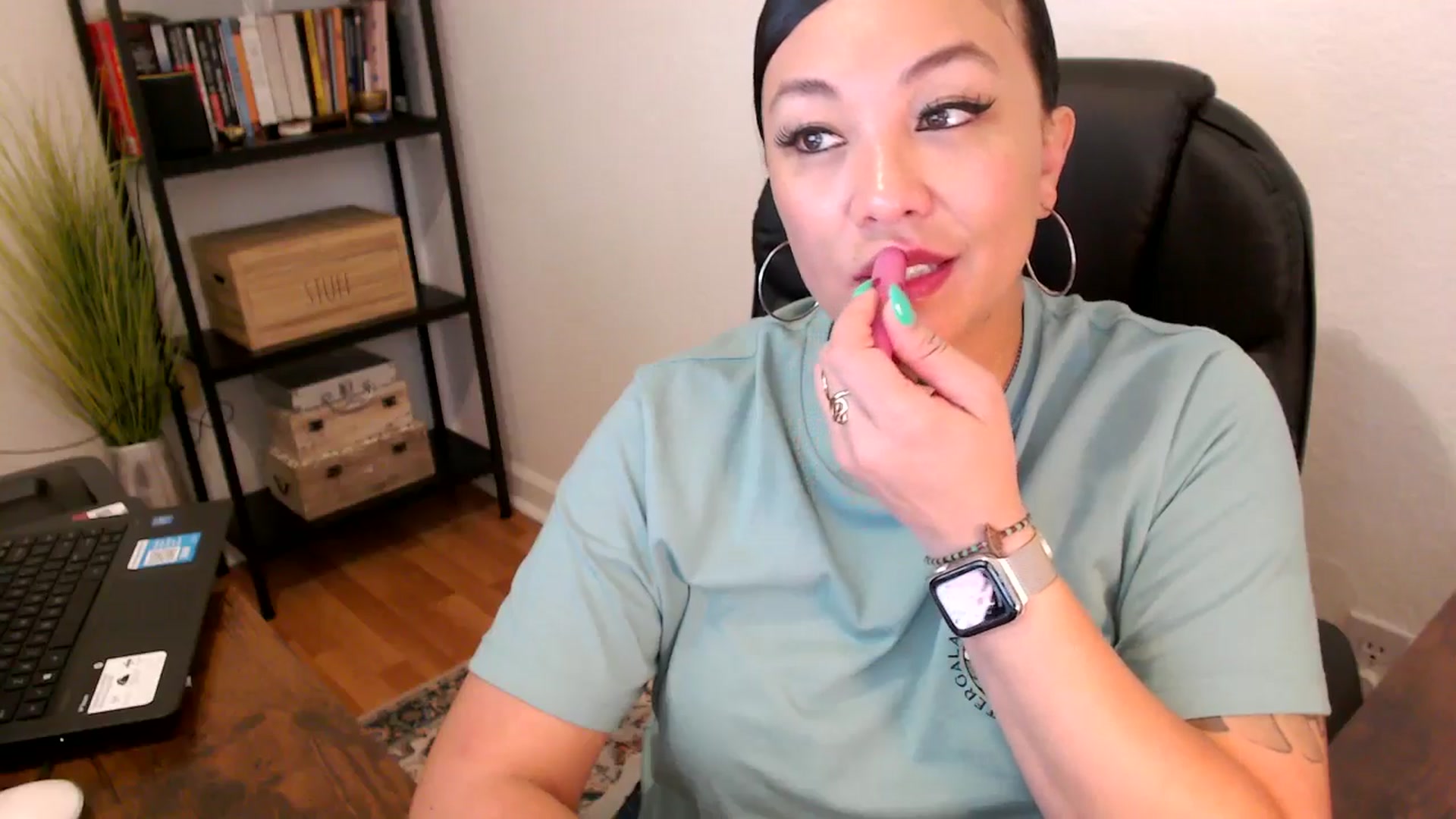 Gallery image thumbnail from MickaylaMoon's myfreecams stream on, 08/08/2024, 17:40 image 14 of 20