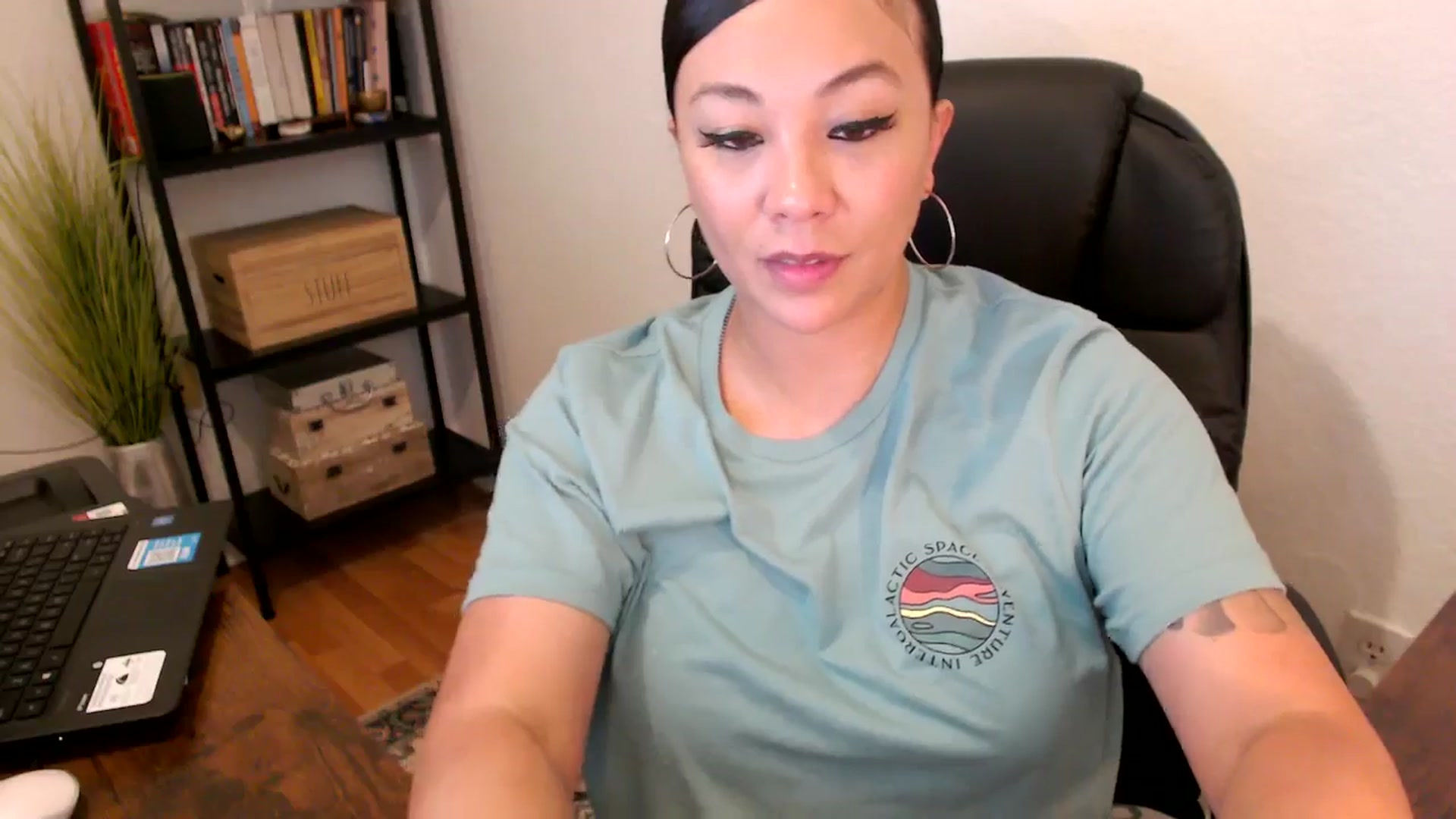 Gallery image thumbnail from MickaylaMoon's myfreecams stream on, 08/08/2024, 17:40 image 12 of 20