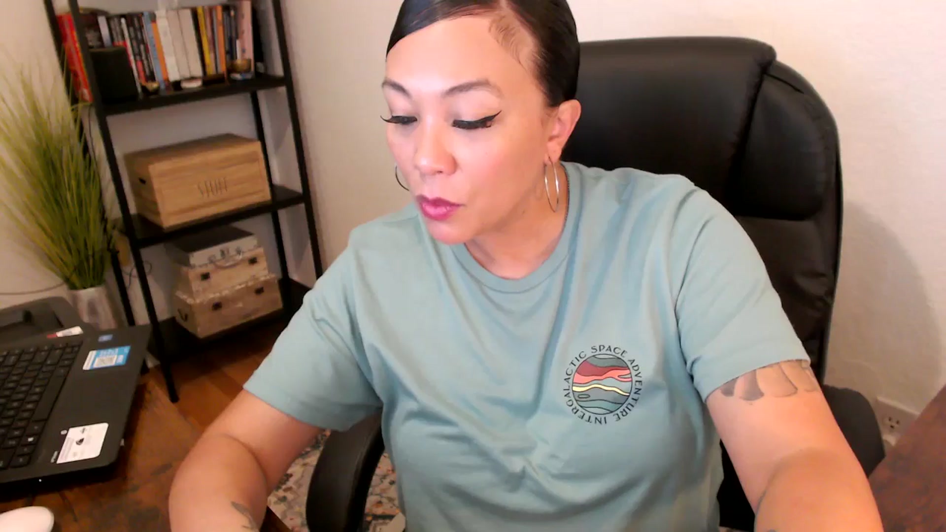 Gallery image thumbnail from MickaylaMoon's myfreecams stream on, 08/08/2024, 17:40 image 20 of 20