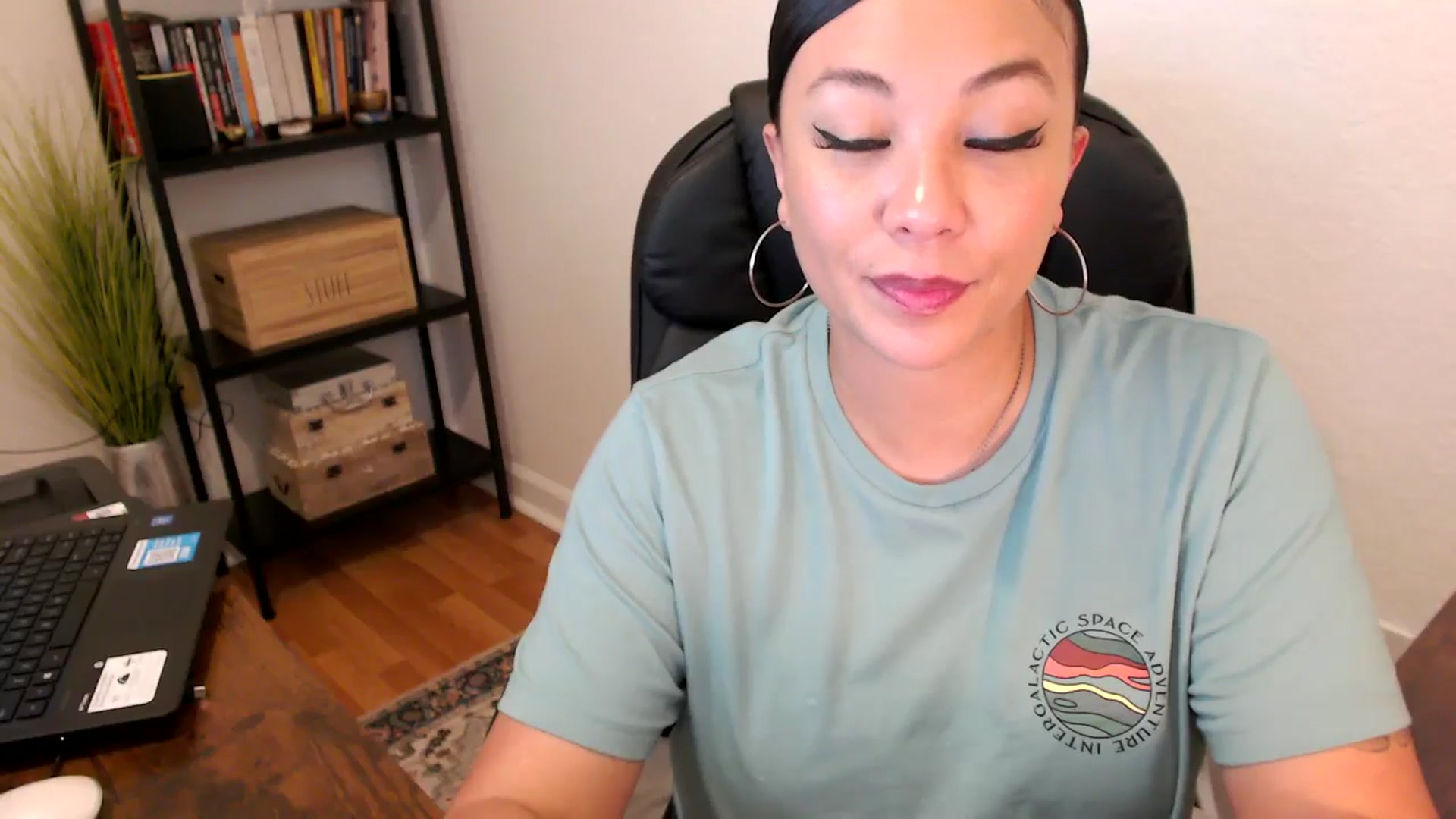 Gallery image thumbnail from MickaylaMoon's myfreecams stream on, 08/08/2024, 18:13 image 6 of 20