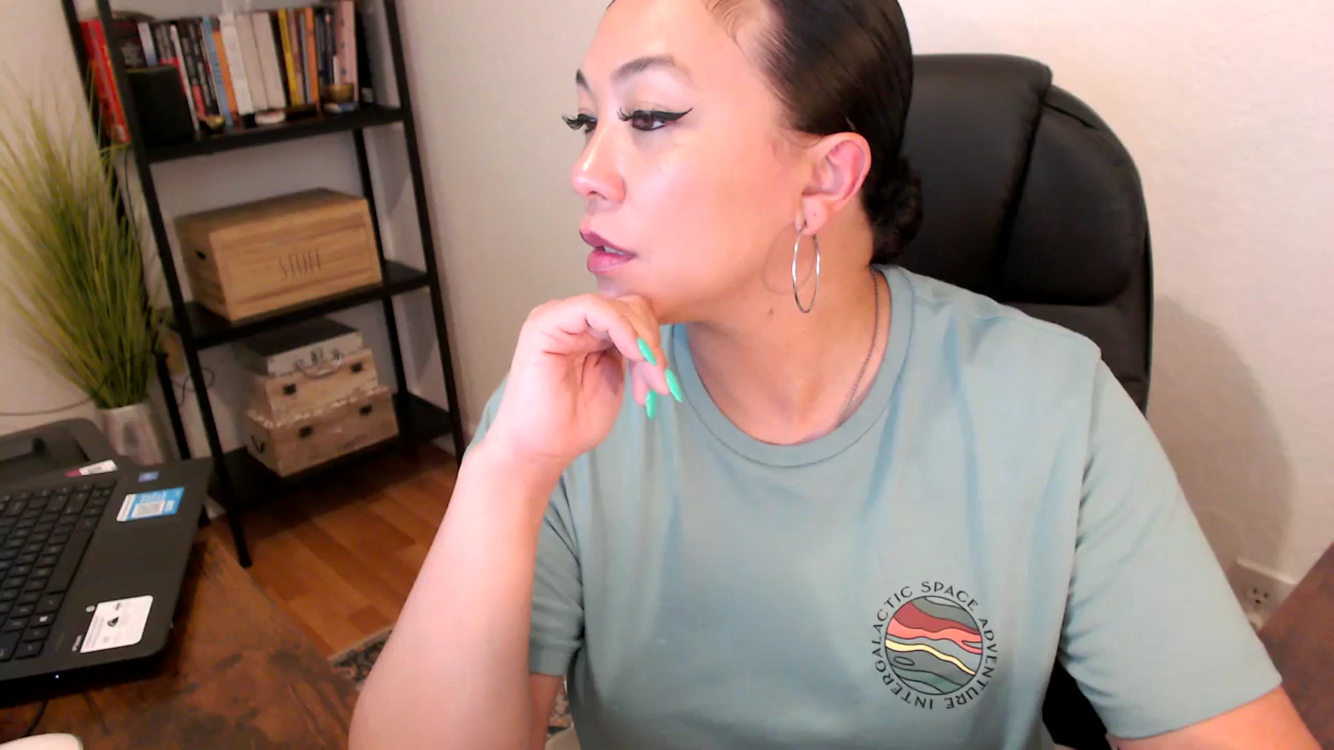 Gallery image thumbnail from MickaylaMoon's myfreecams stream on, 08/08/2024, 18:13 image 3 of 20