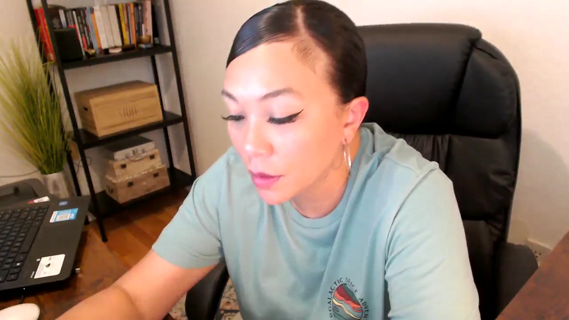 Gallery image thumbnail from MickaylaMoon's myfreecams stream on, 08/08/2024, 18:13 image 11 of 20
