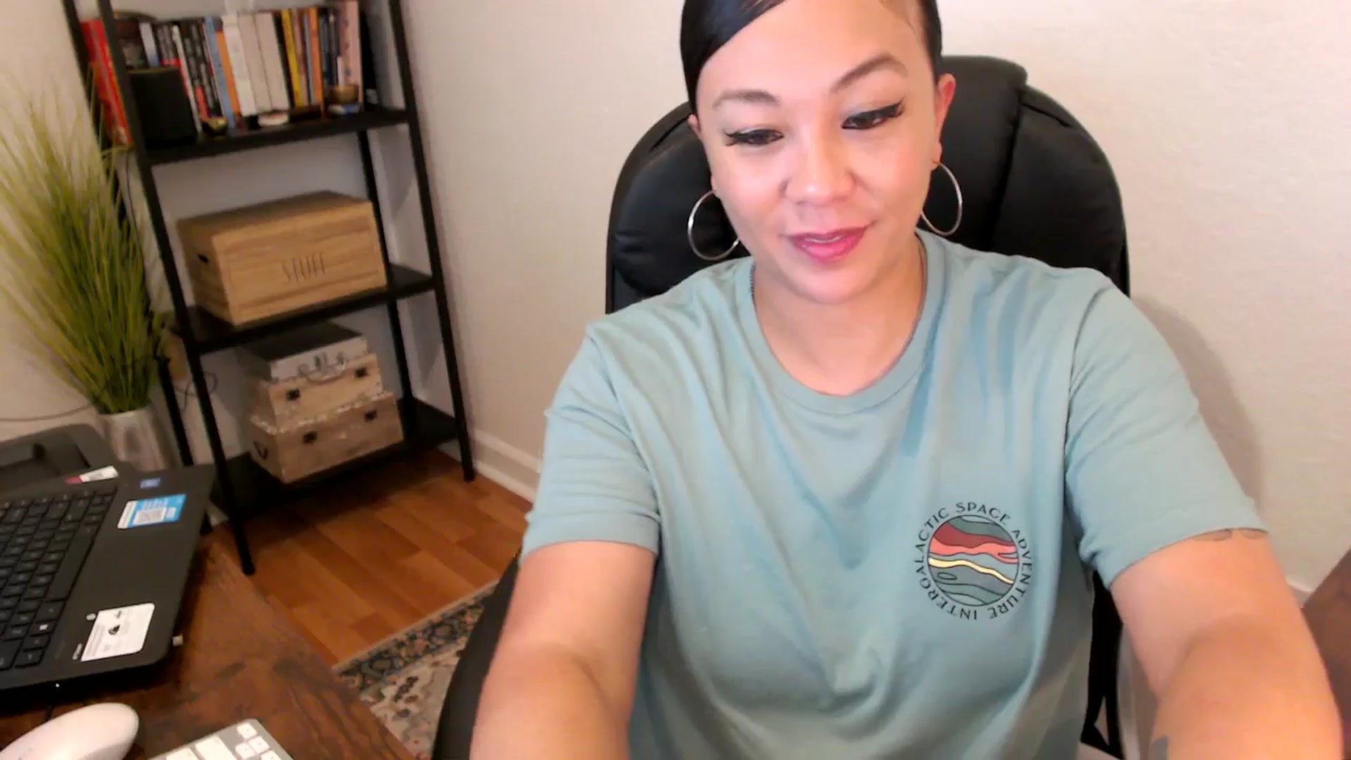 Gallery image thumbnail from MickaylaMoon's myfreecams stream on, 08/08/2024, 18:13 image 15 of 20