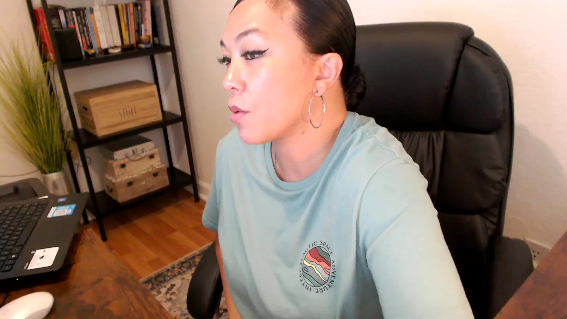 Gallery image thumbnail from MickaylaMoon's myfreecams stream on, 08/08/2024, 19:12 image 5 of 20